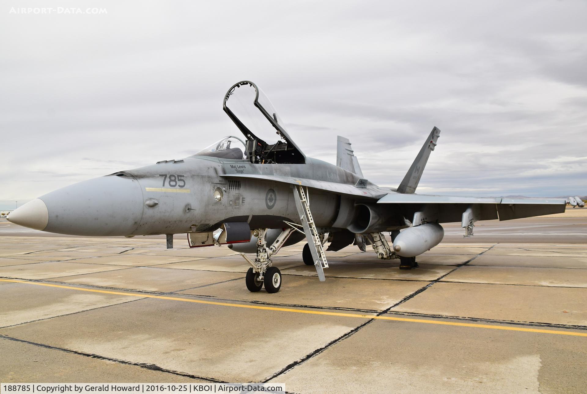 188785, 1987 McDonnell Douglas CF-188A Hornet C/N 581/A488, Parked on south GA ramp.  410 Sq., Cold lake, Alberta, Canada.