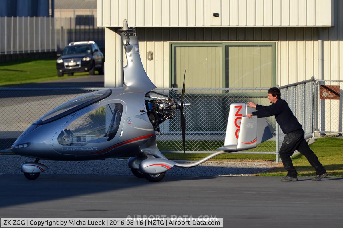 ZK-ZGG, AutoGyro Cavalon C/N V00063, At Tauranga