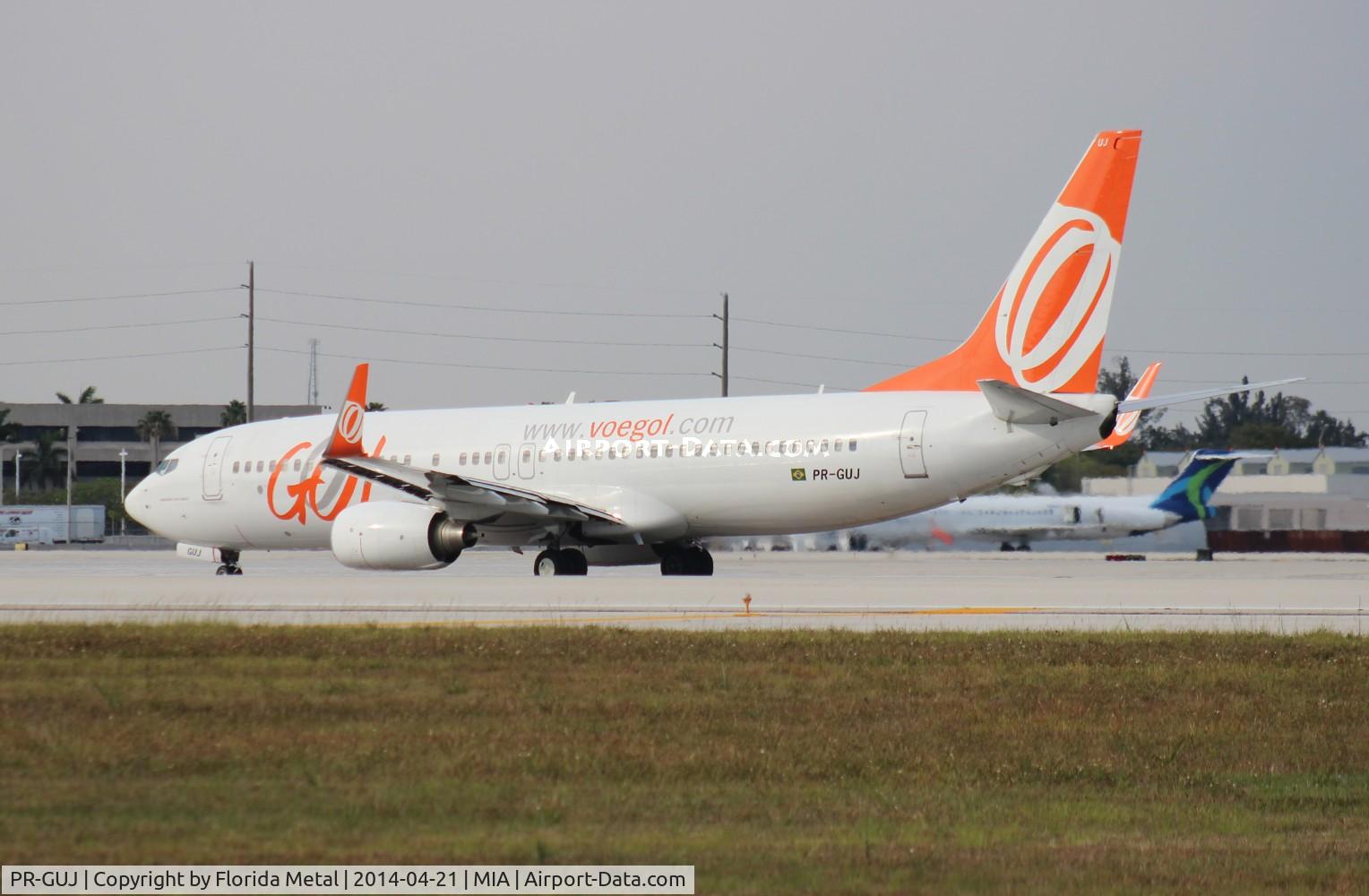 PR-GUJ, 2011 Boeing 737-8HX C/N 35851, GOL 737-800