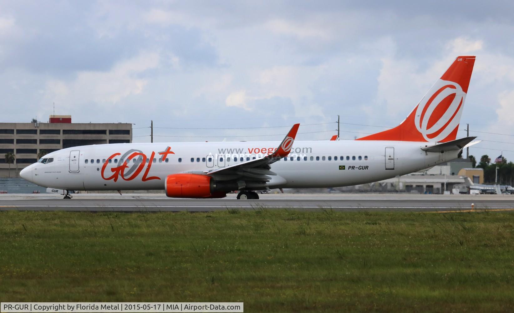 PR-GUR, 2012 Boeing 737-8HX C/N 38877, GOL 737-800