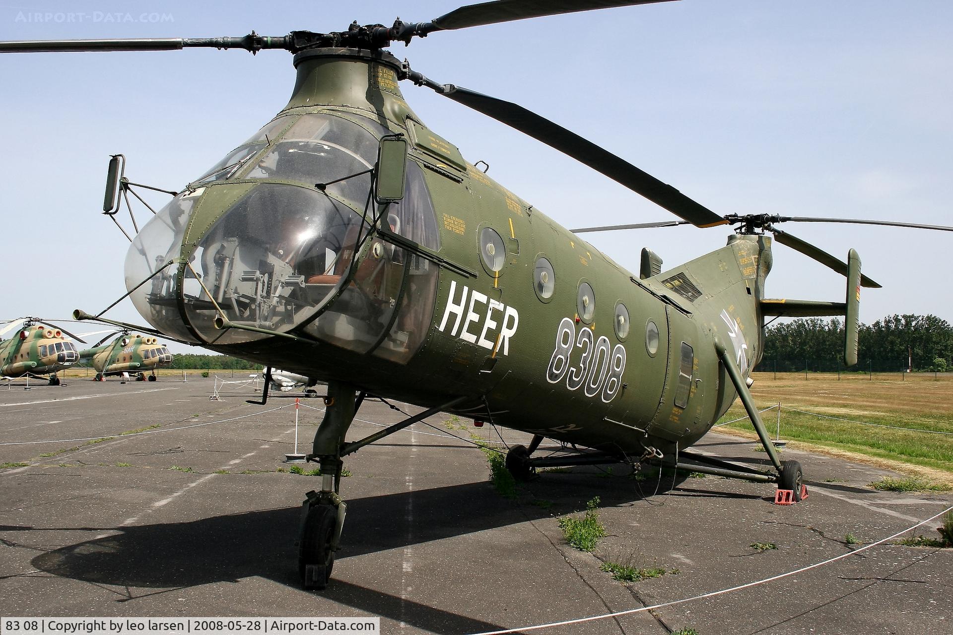 83 08, Vertol (Piasecki) H-21C Shawnee C/N WG8, Berlin Gatow Museum 28.5.2008