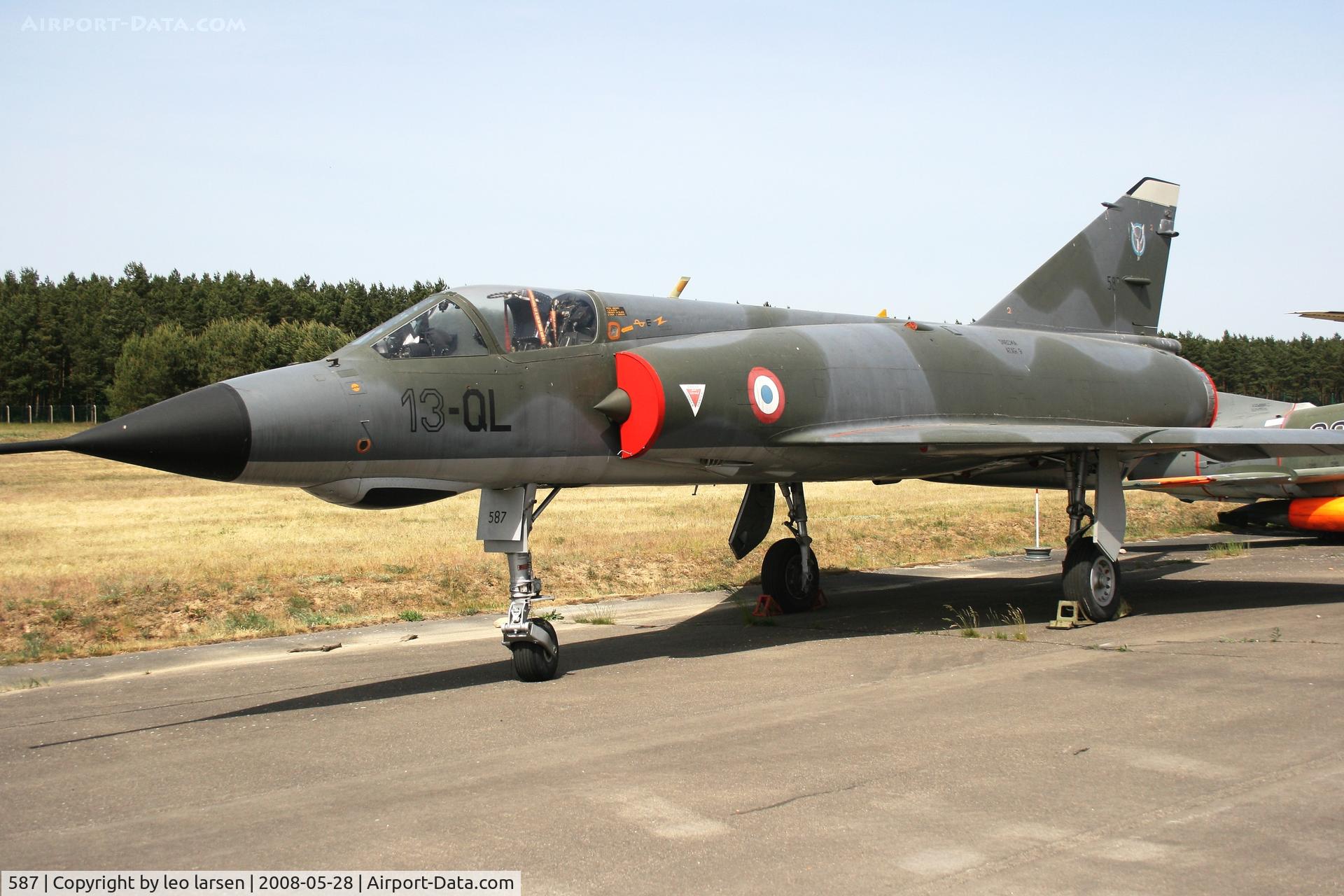 587, Dassault Mirage IIIE C/N 587, Berlin Gatow Museum 28.5.2008