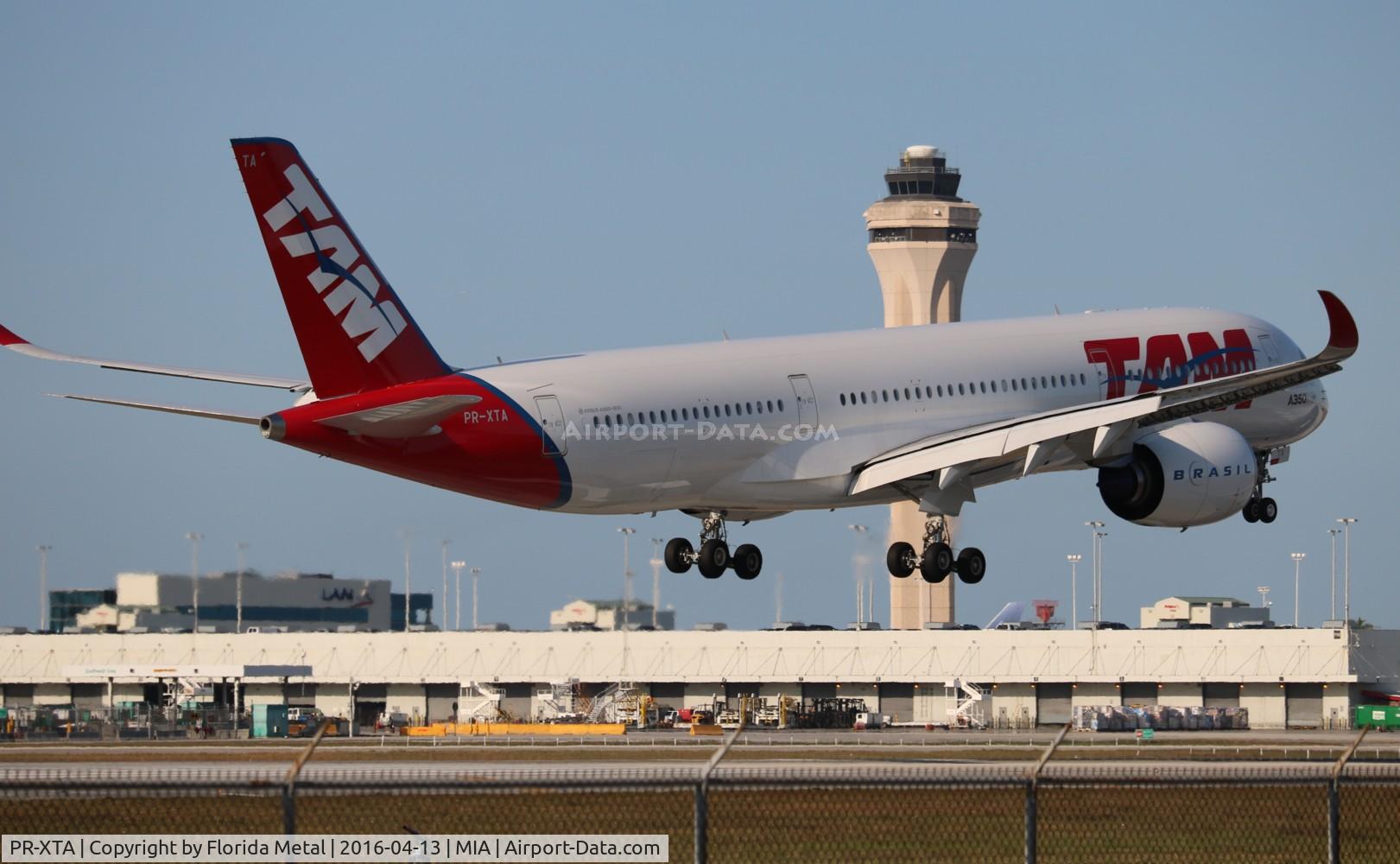 PR-XTA, 2015 Airbus A350-941 C/N 024, TAM A350