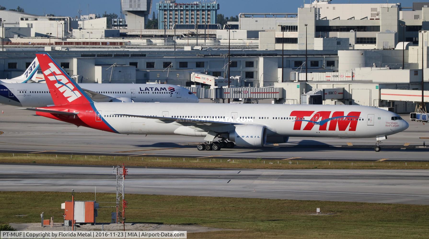 PT-MUF, 2012 Boeing 777-32W/ER C/N 38887, TAM 777-300