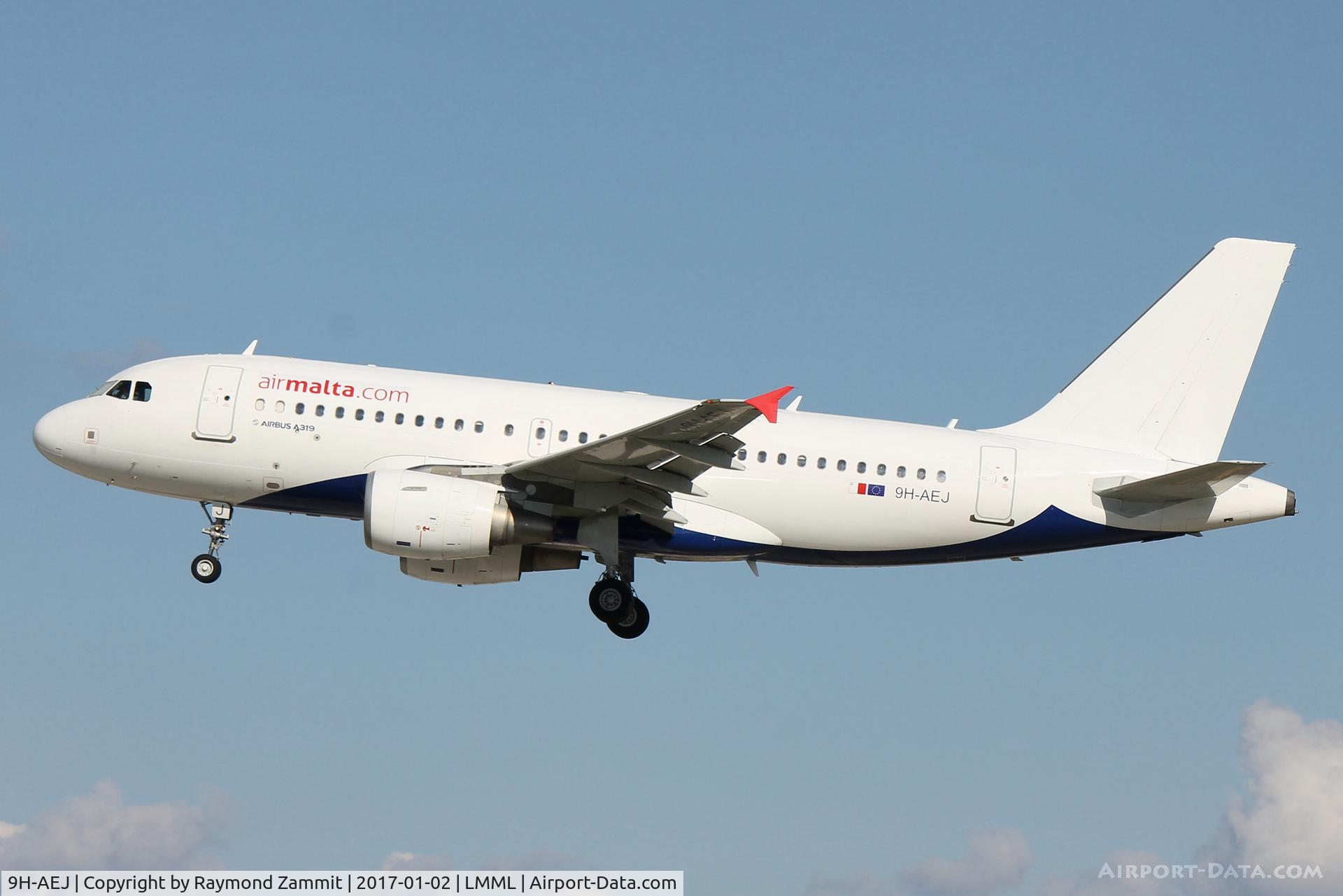 9H-AEJ, 2004 Airbus A319-112 C/N 2186, A319 9H-AEJ Air Malta