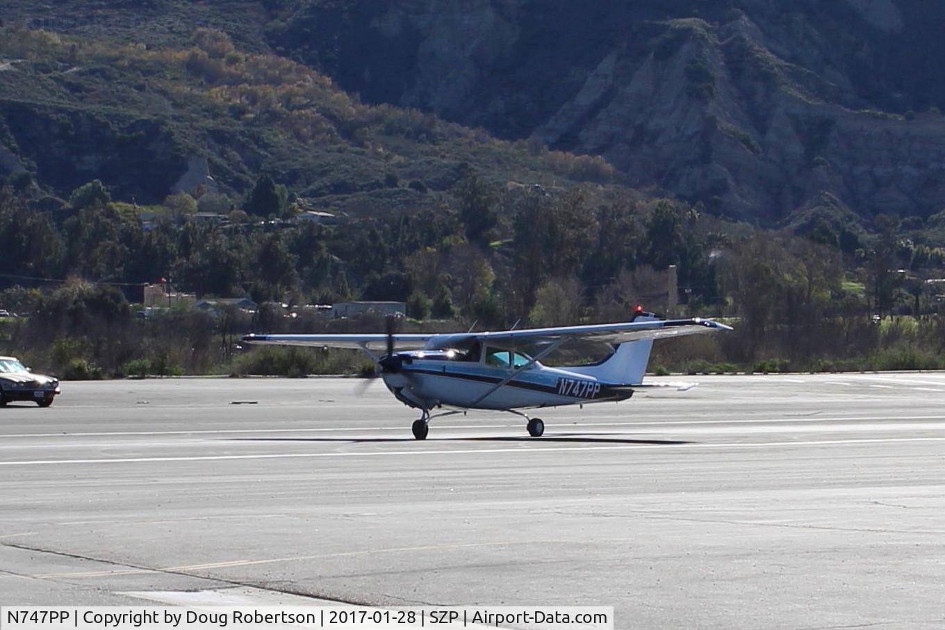 N747PP, 1980 Cessna 182R Skylane C/N R18201587, 1980 Cessna 182R SKYLANE, Lycoming IO-540-J3C5D 235 Hp, taxi off the active after landing