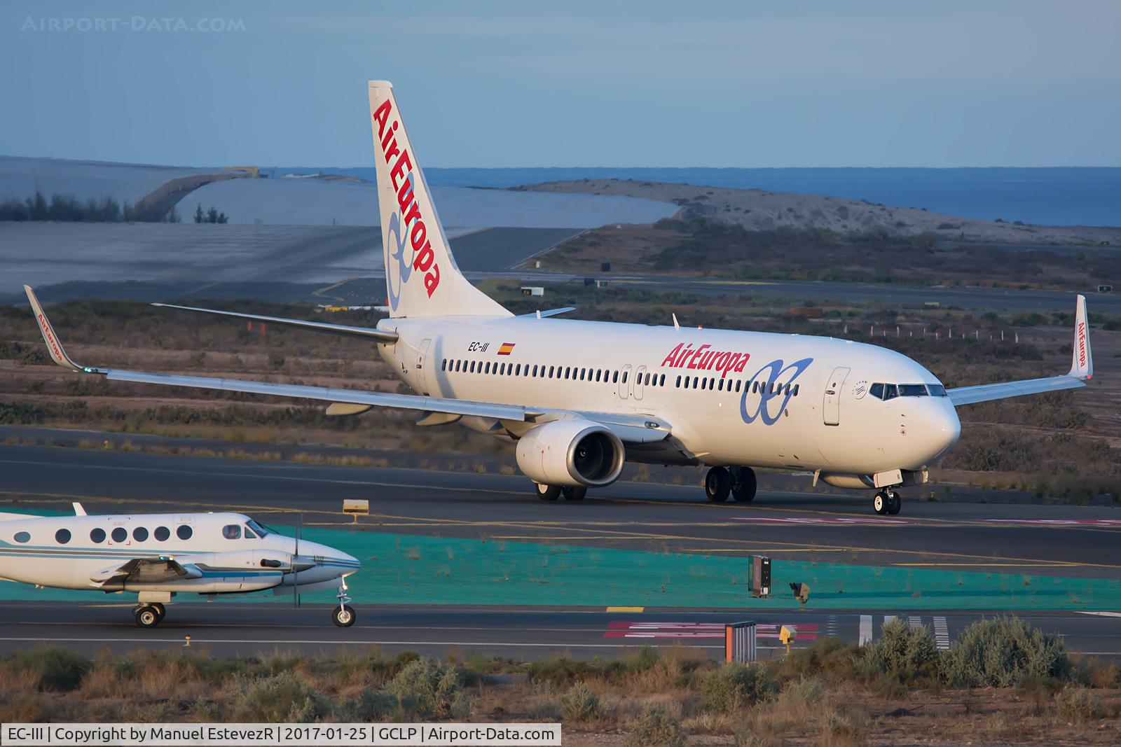 EC-III, 2002 Boeing 737-86Q C/N 30284, My good friend Ivan travels from Gran Canaria to Madrid
