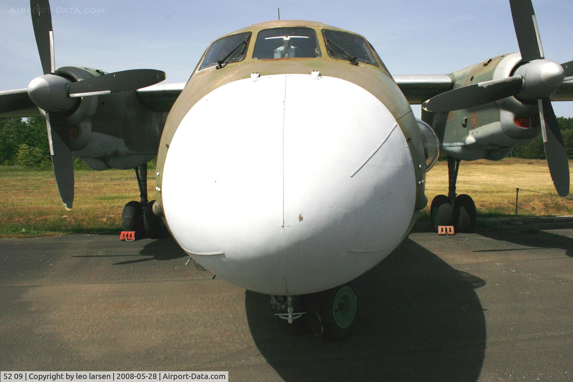 52 09, 1981 Antonov An-26SM C/N 114-02, Luftwaffenmuseum Gatow 28.5.2008