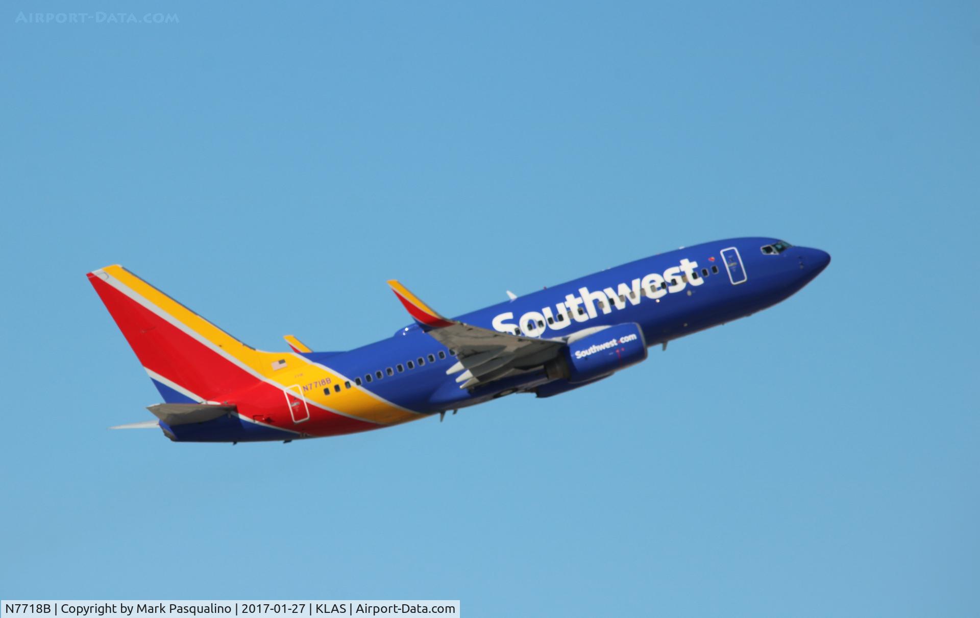 N7718B, 2005 Boeing 737-76N C/N 32665, Boeing 737-700