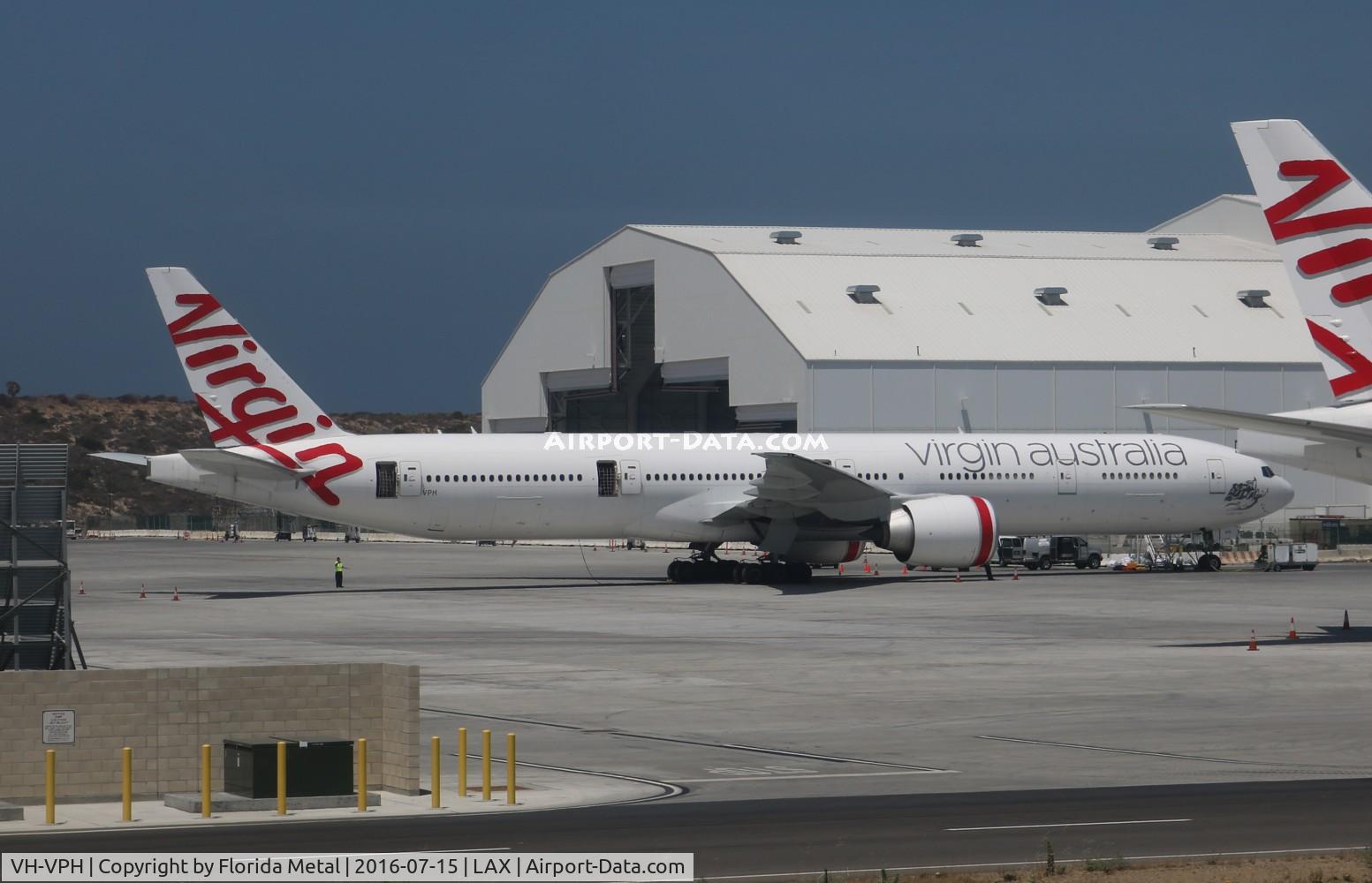 VH-VPH, 2010 Boeing 777-3ZG/ER C/N 37943, Virgin Australia