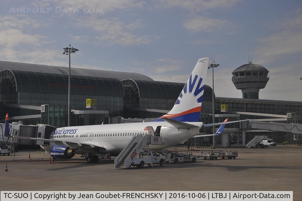 TC-SUO, 2001 Boeing 737-86Q C/N 30272, SunExpress
