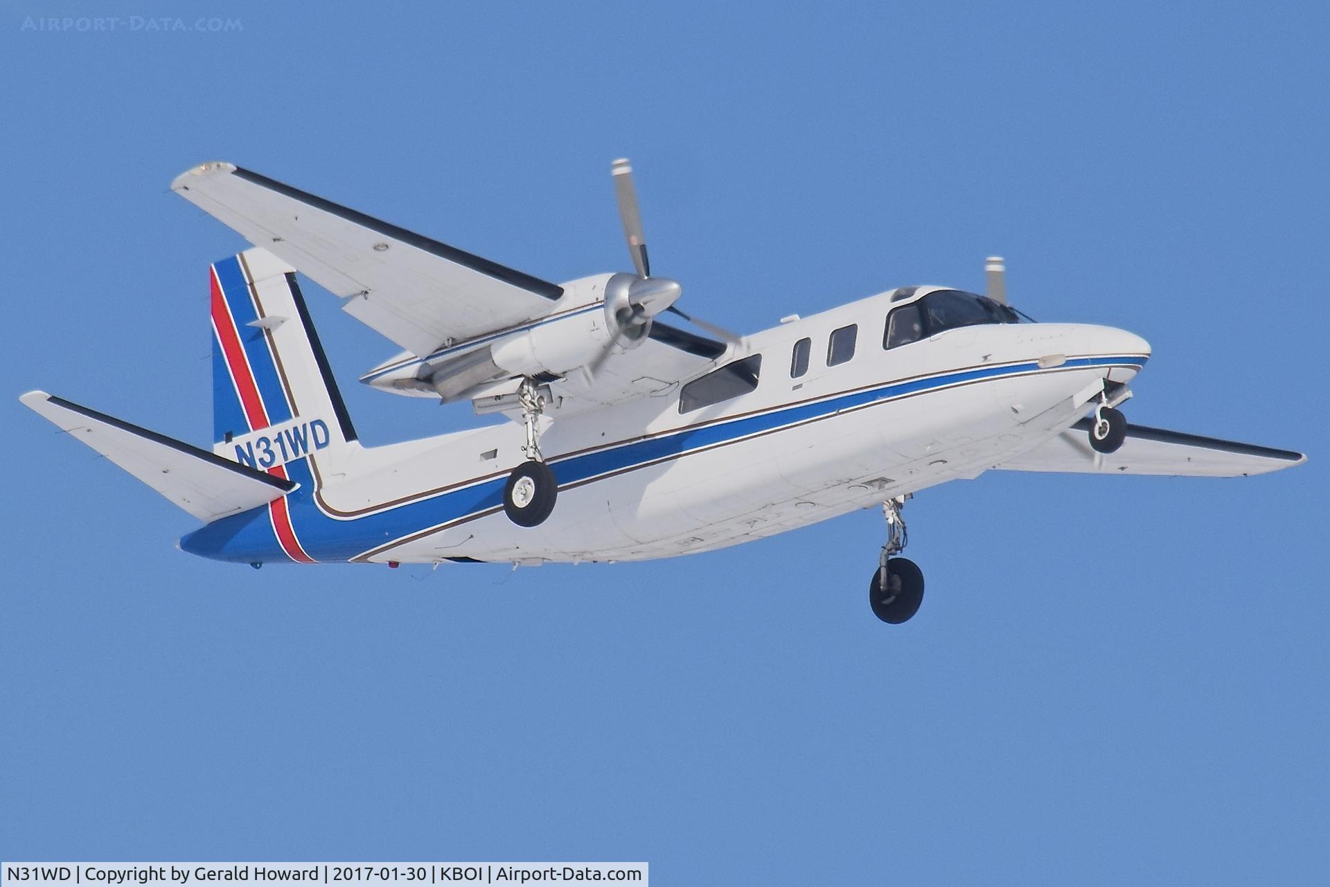 N31WD, 1977 Rockwell International 690B C/N 11353, Landing RWY 10R.