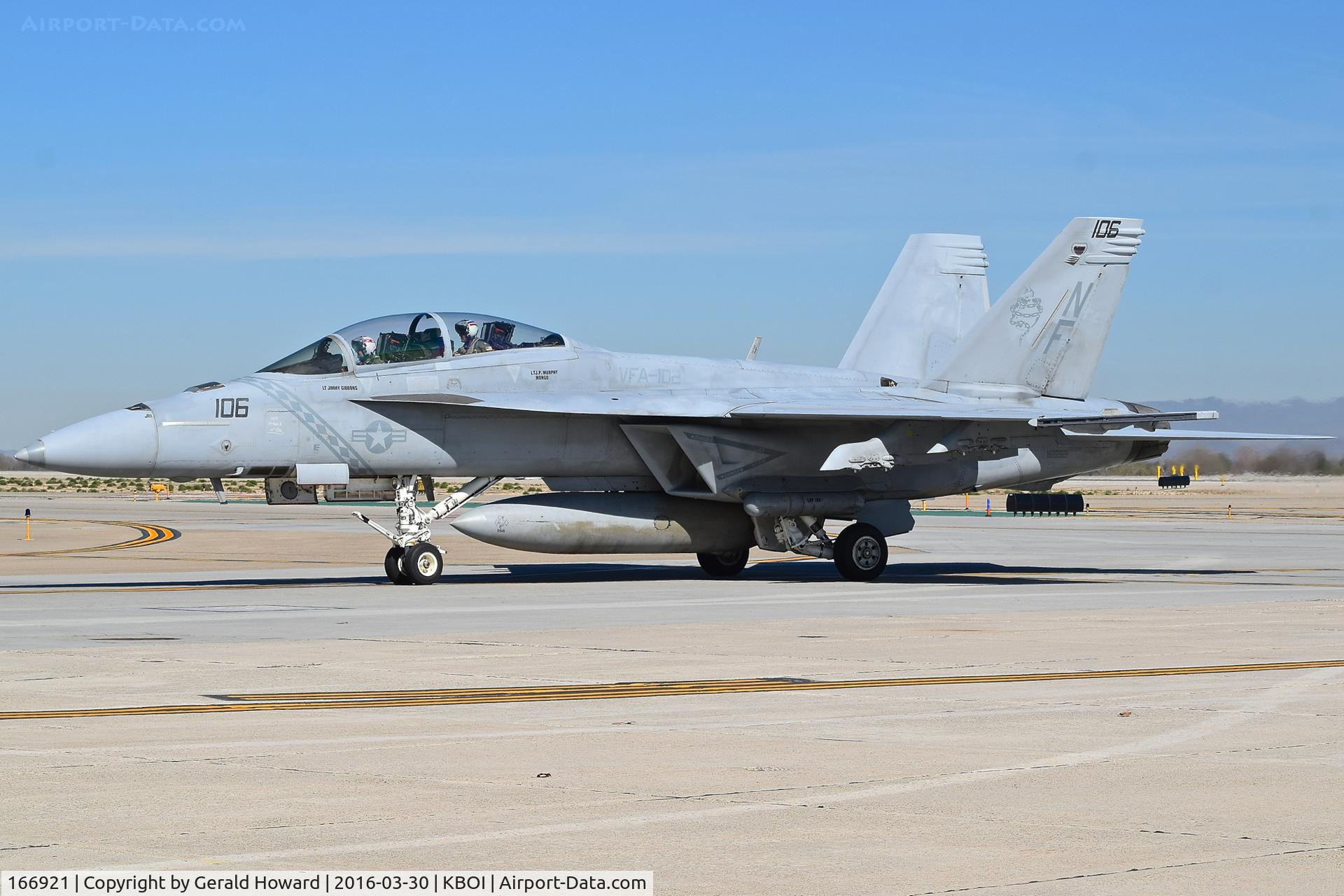 166921, Boeing F/A-18F Super Hornet C/N F229, VAF-102 “Diamondbacks”, NAF Atsugi, Japan
(CVW-5  USS Ronald Reagan)
