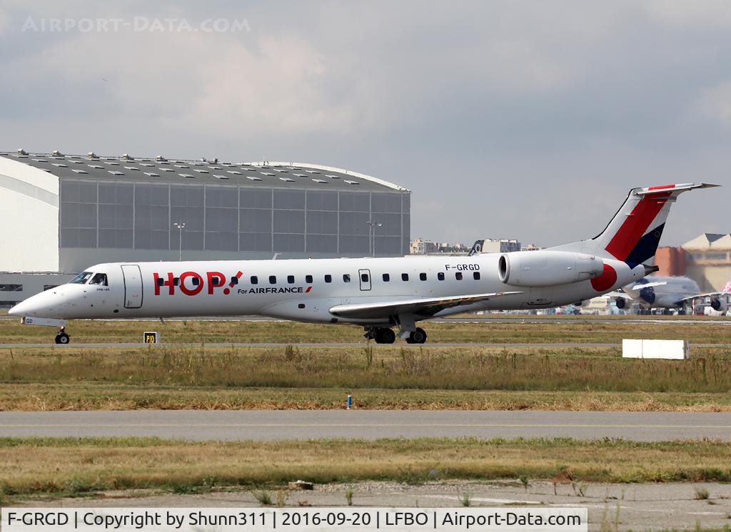 F-GRGD, 1998 Embraer EMB-145EU (ERJ-145EU) C/N 145043, Taxiing holding point rwy 32R for departure...
