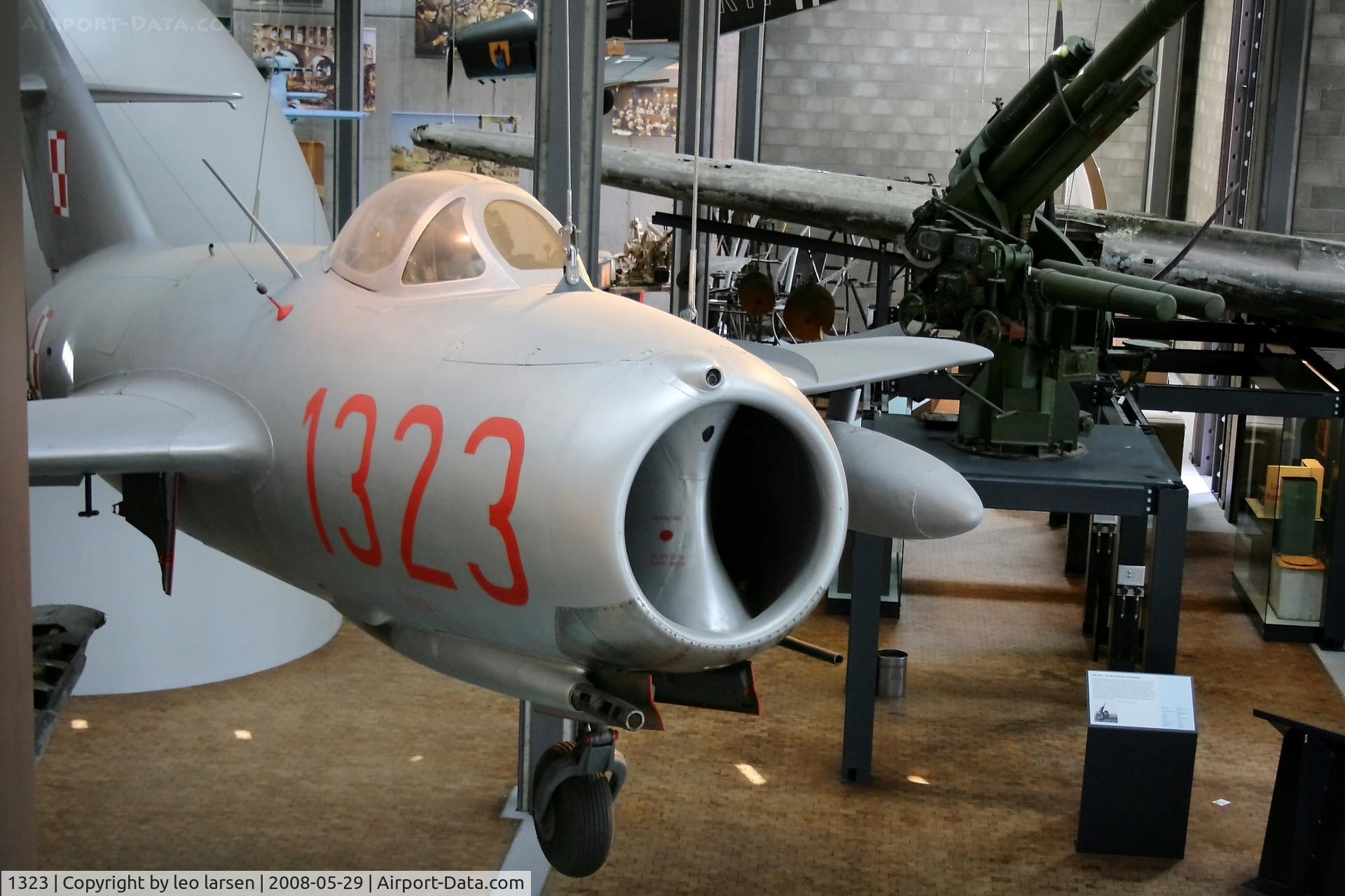 1323, PZL-Mielec Lim-2 (MiG-15bis) C/N 1B01323, Technikmuseum Berlin 29.5.2008