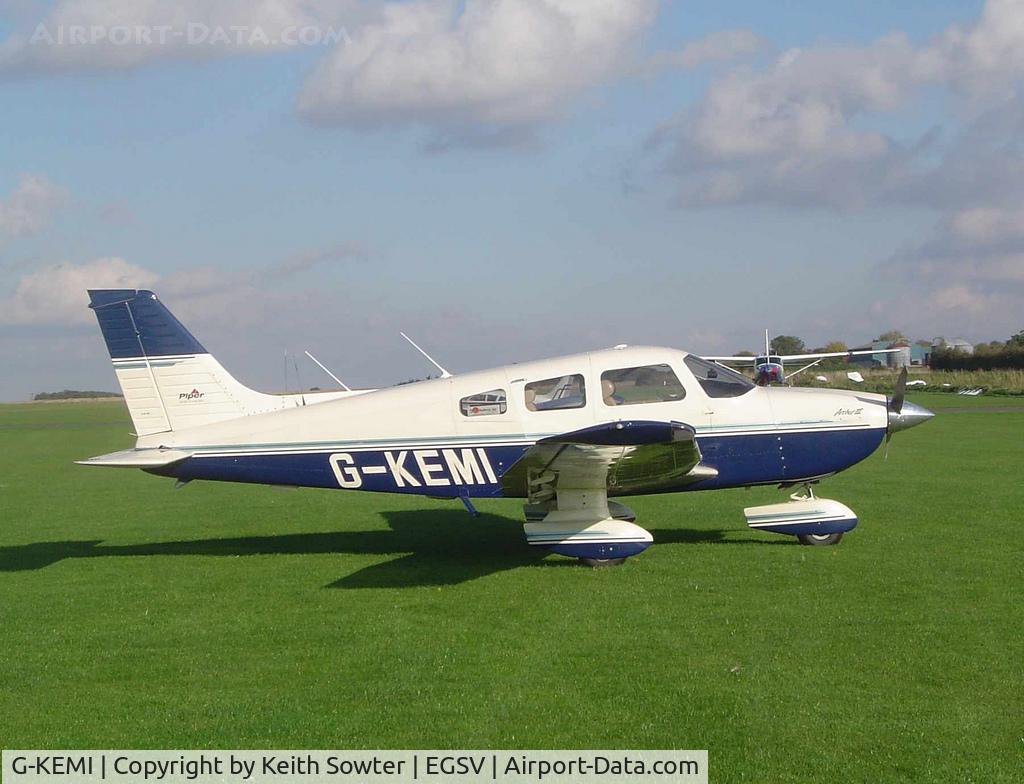 G-KEMI, 1998 Piper PA-28-181 Cherokee Archer III C/N 28-43180, Visiting aicraft