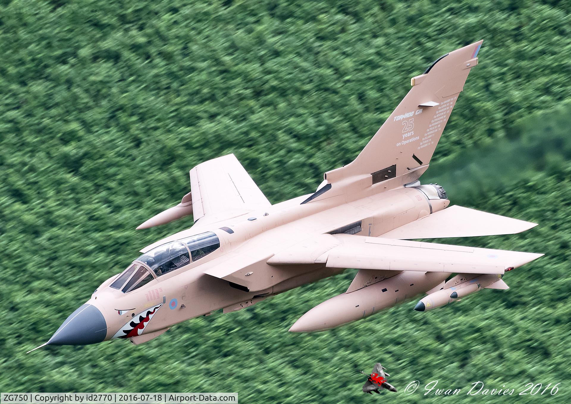 ZG750, 1991 Panavia Tornado GR.4 C/N 862/BT051/3420, Pinky in the Mach Loop