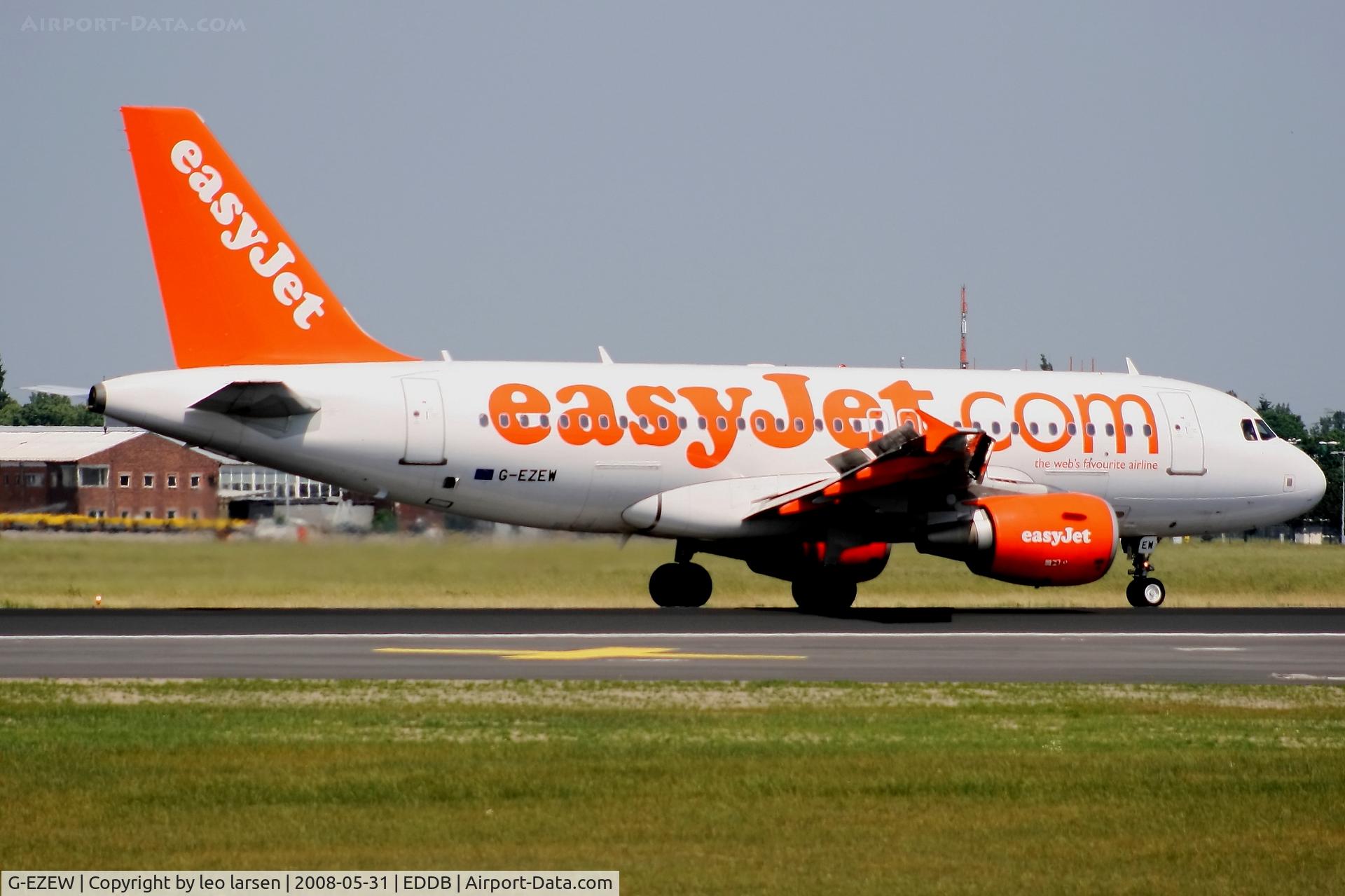 G-EZEW, 2004 Airbus A319-111 C/N 2300, Berlin SXF 31.5.2008