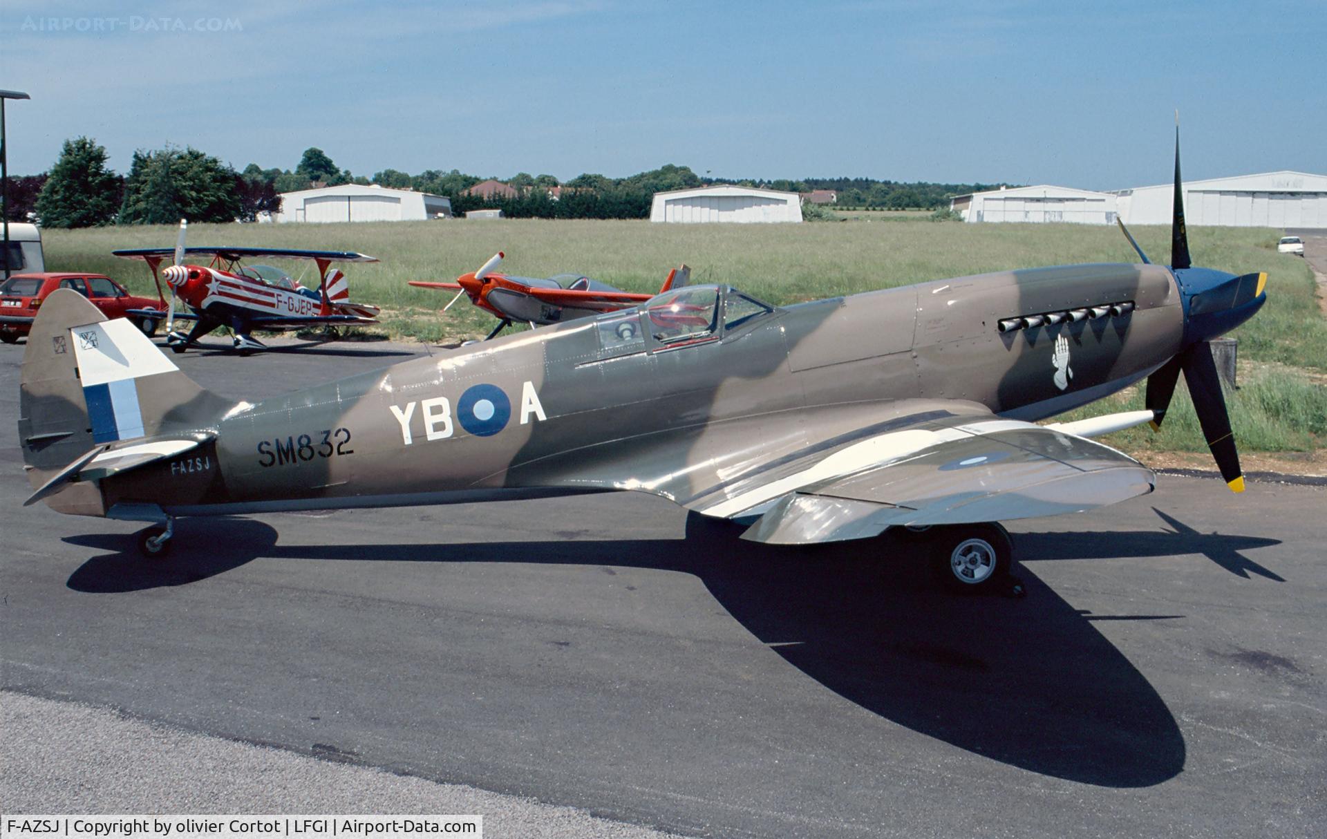 F-AZSJ, 1945 Supermarine 379 Spitfire F.XIVc C/N 6S/663452, Dijon darois , early 2000's