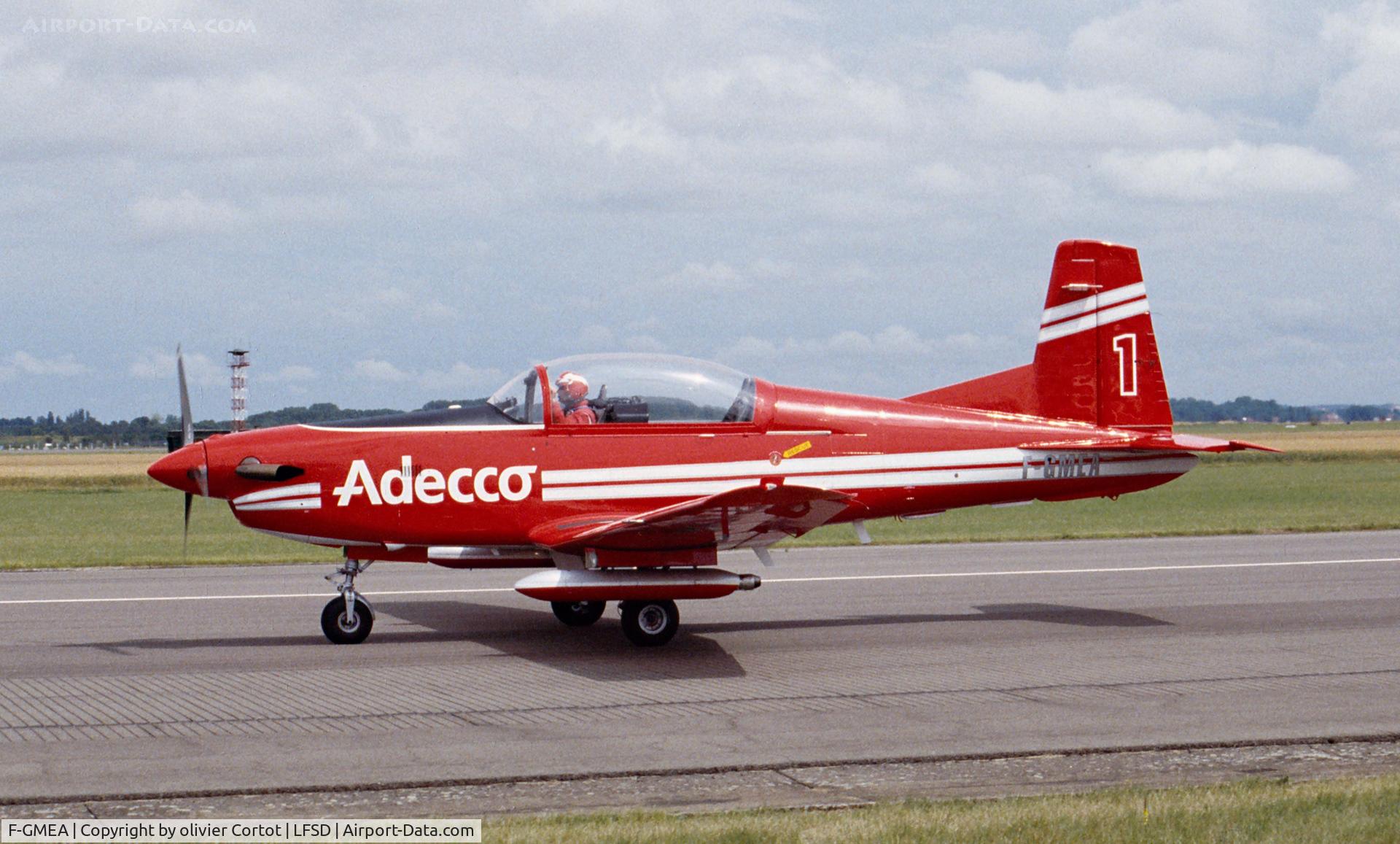 F-GMEA, Pilatus PC-7 C/N 519, Dijon airshow 1997