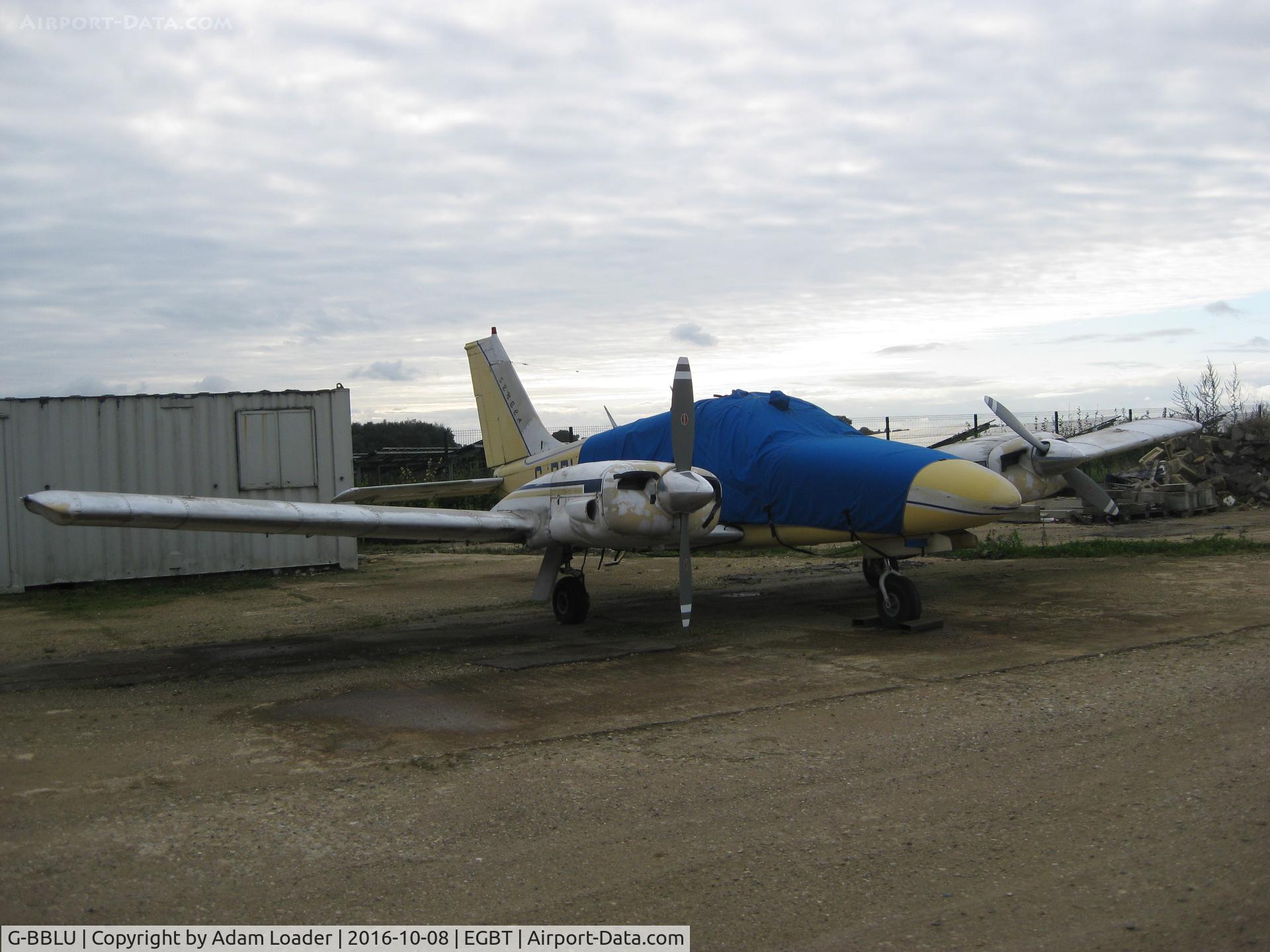 G-BBLU, 1973 Piper PA-34-200 Seneca C/N 34-7350271, G-BBLU