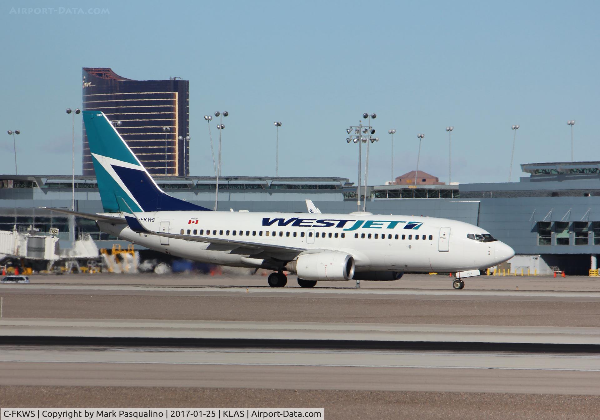 C-FKWS, 2001 Boeing 737-76N C/N 30134, Boeing 737-700