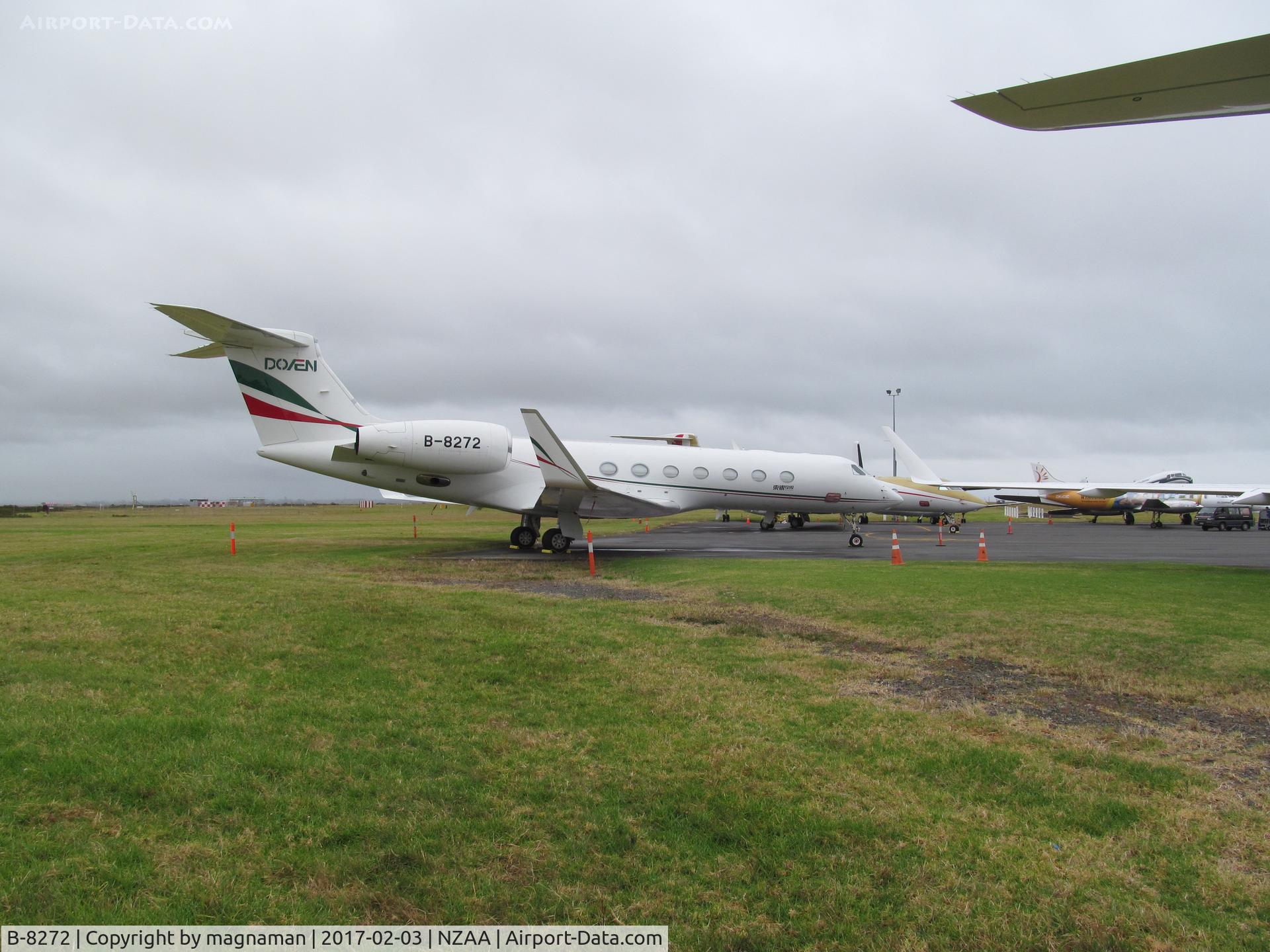 B-8272, Gulfstream Aerospace GV-SP (G550) C/N 5405, at Auckland along with a few other Chinese biz