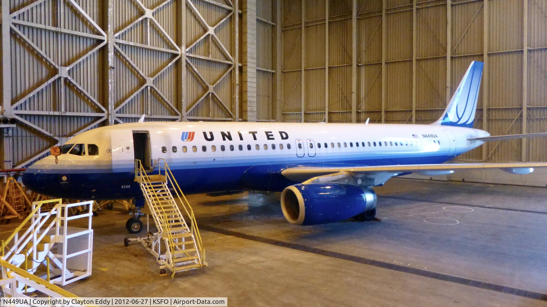N449UA, 1998 Airbus A320-232 C/N 851, SFO 2012