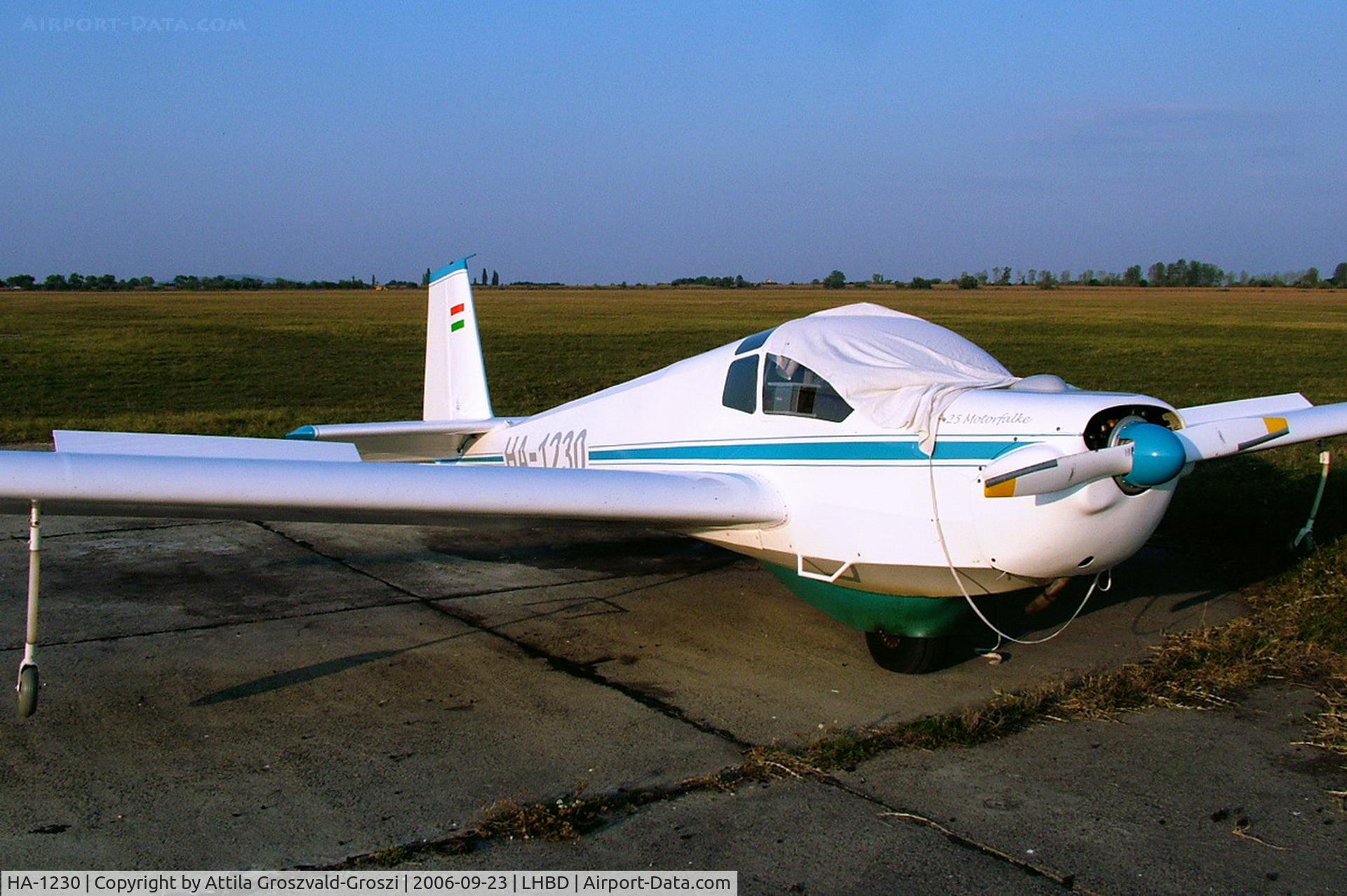 HA-1230, 1971 Scheibe SF-25C Falke C/N 46217C, Börgönd Airport, Hungary