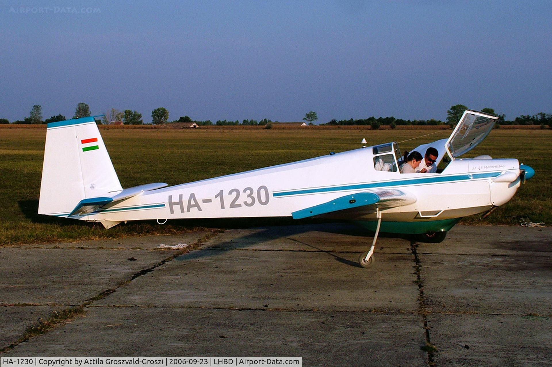HA-1230, 1971 Scheibe SF-25C Falke C/N 46217C, Börgönd Airport, Hungary