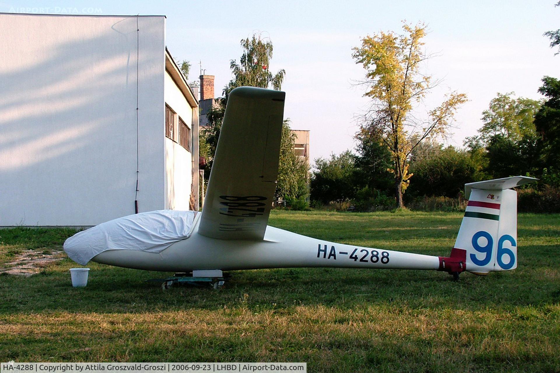 HA-4288, 1985 VTC/Jastreb Standard Cirrus 75 C/N 365, Börgönd Airport, Hungary