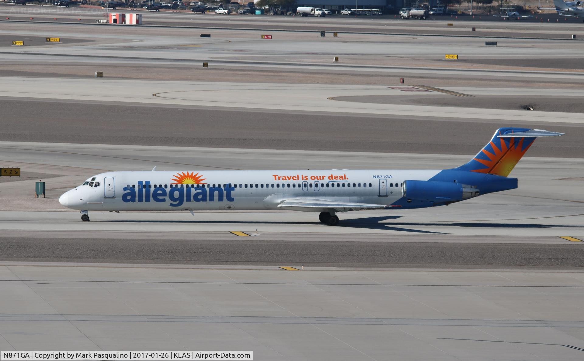 N871GA, 1996 McDonnell Douglas MD-83 (DC-9-83) C/N 53192, MD-83