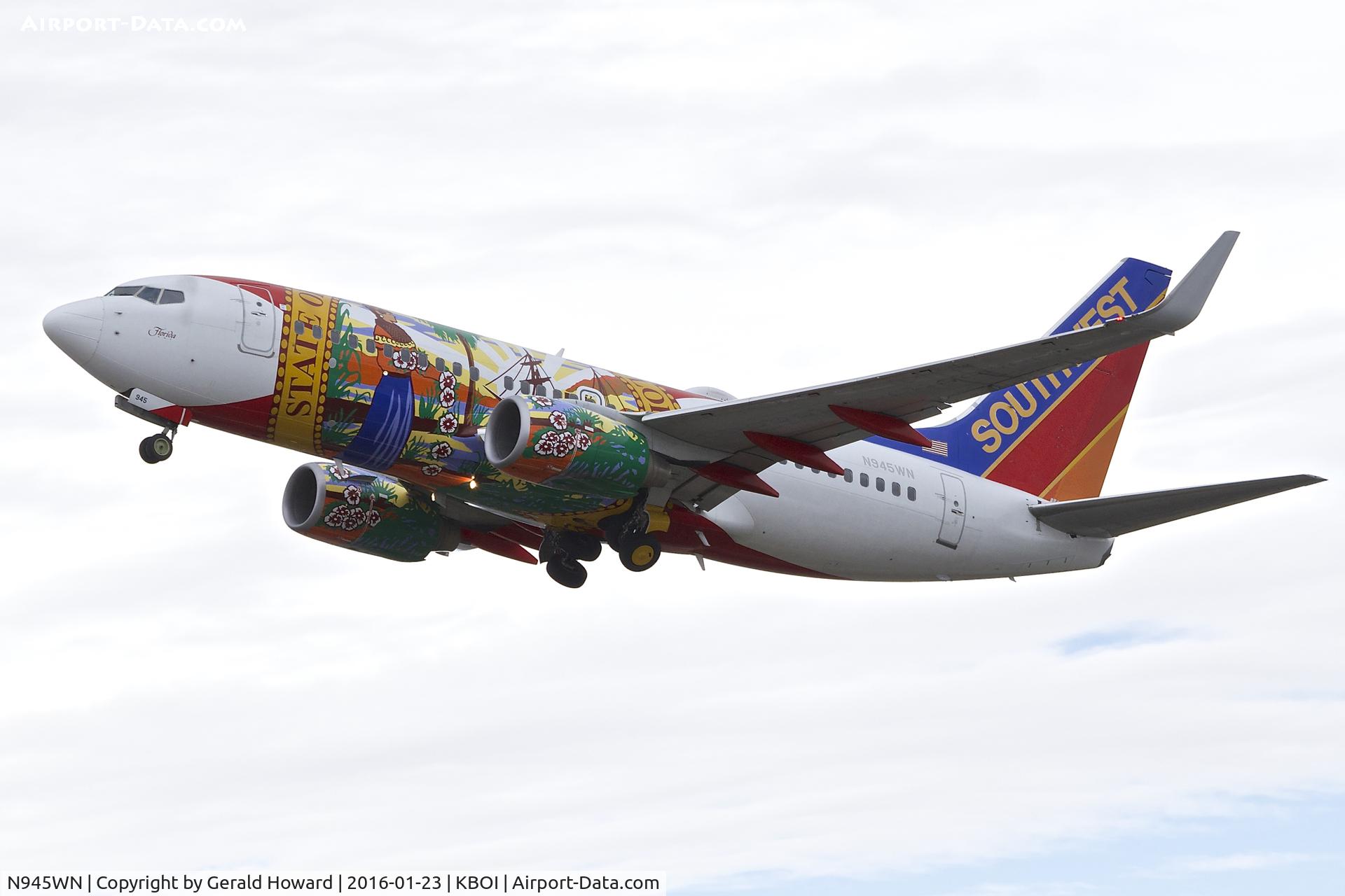 N945WN, 2010 Boeing 737-7H4 C/N 36660, Departing RWY 10L.