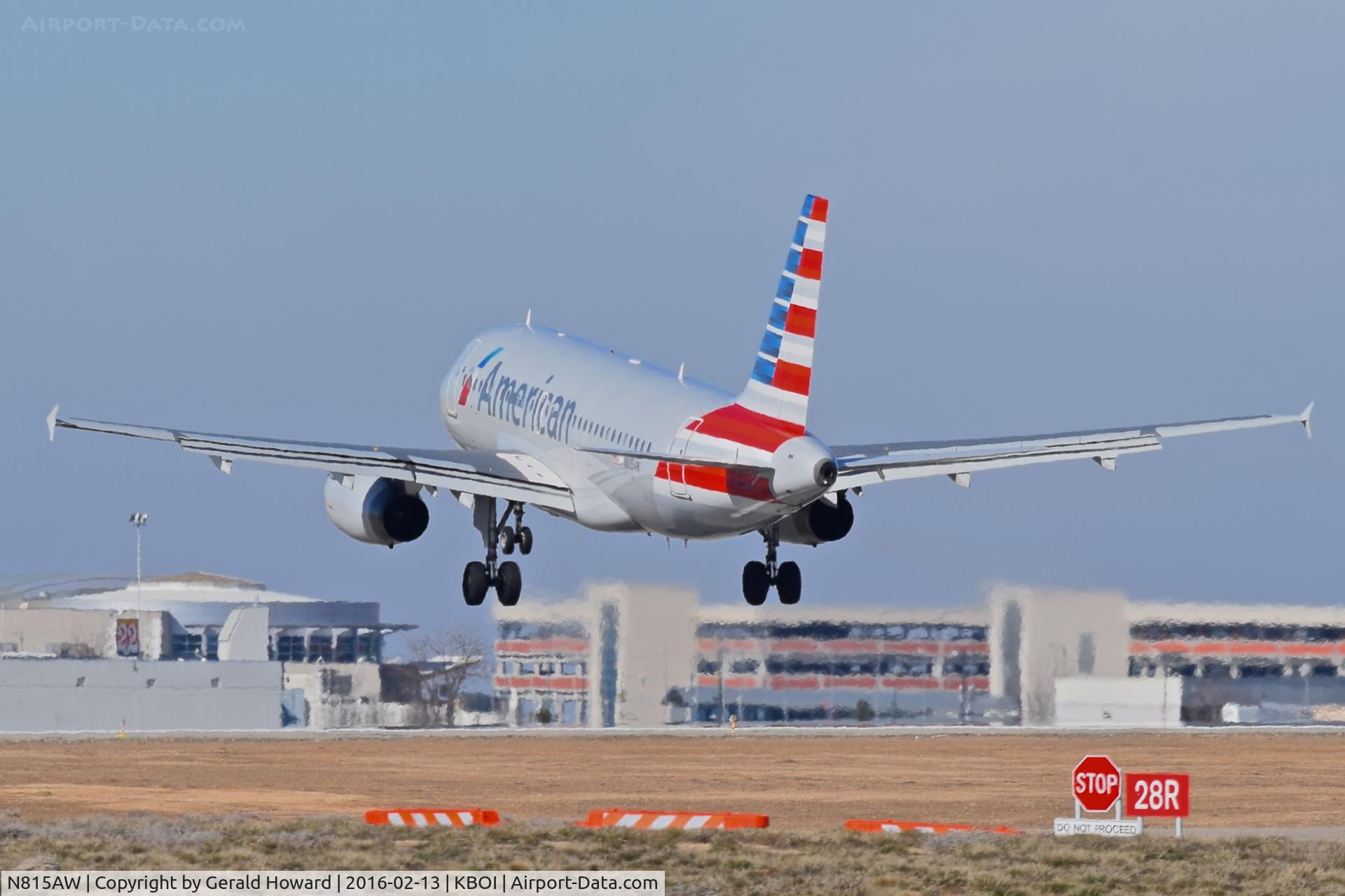 N815AW, 2000 Airbus A319-132 C/N 1323, Landing RWY 28R.