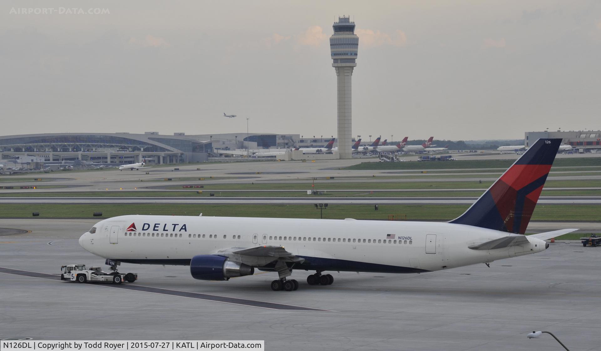 N126DL, 1988 Boeing 767-332 C/N 24076, Getting towed at Atlanta