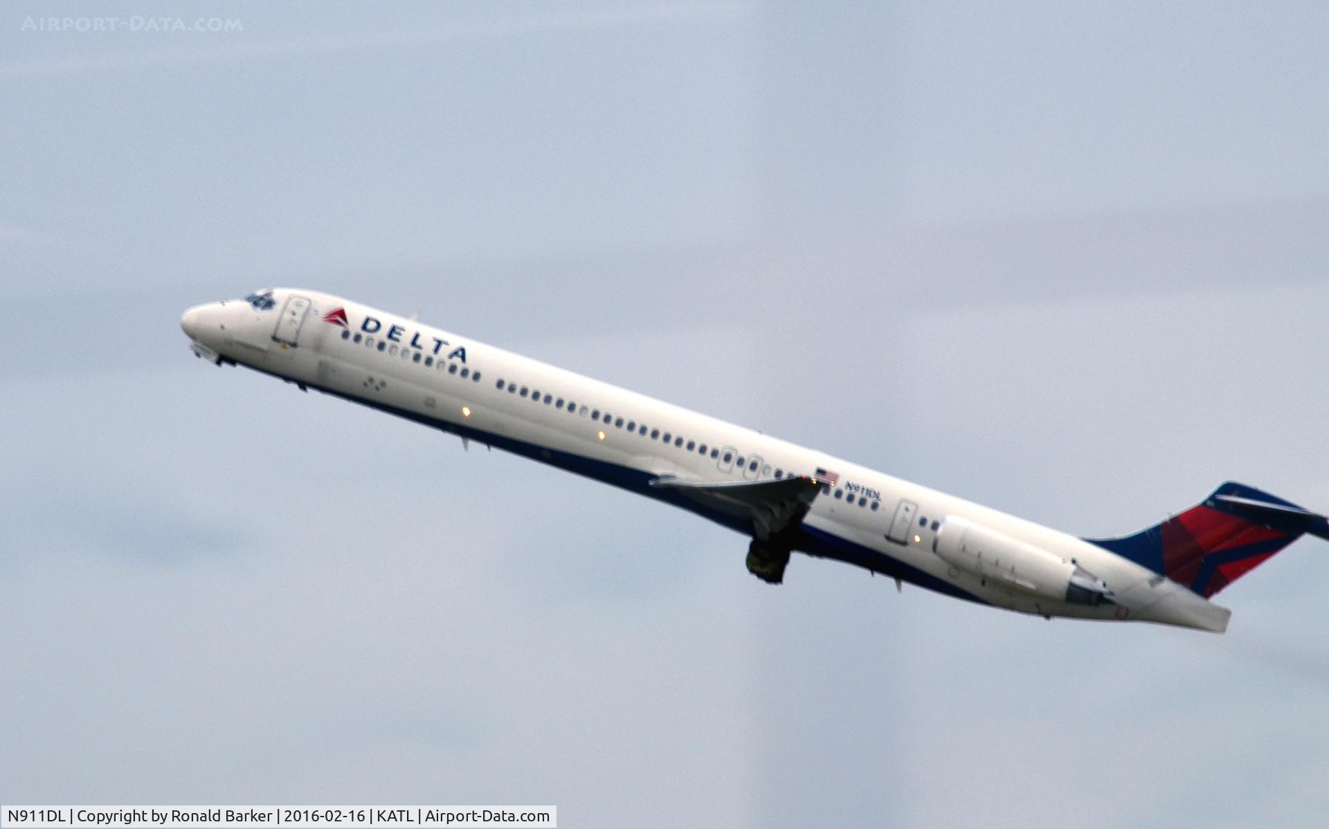 N911DL, 1987 McDonnell Douglas MD-88 C/N 49542, Takeoff Atlanta