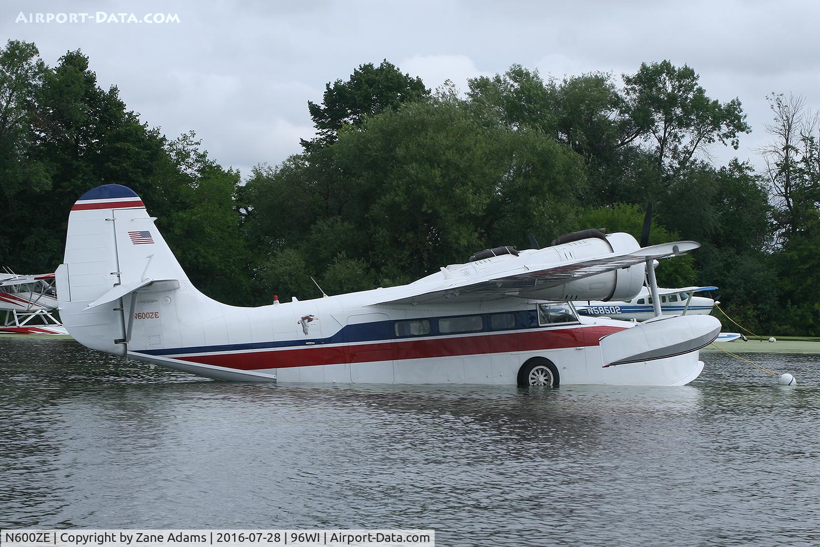 N600ZE, 1943 Grumman G-21A Goose C/N B-100, EAA AirVenture 2016