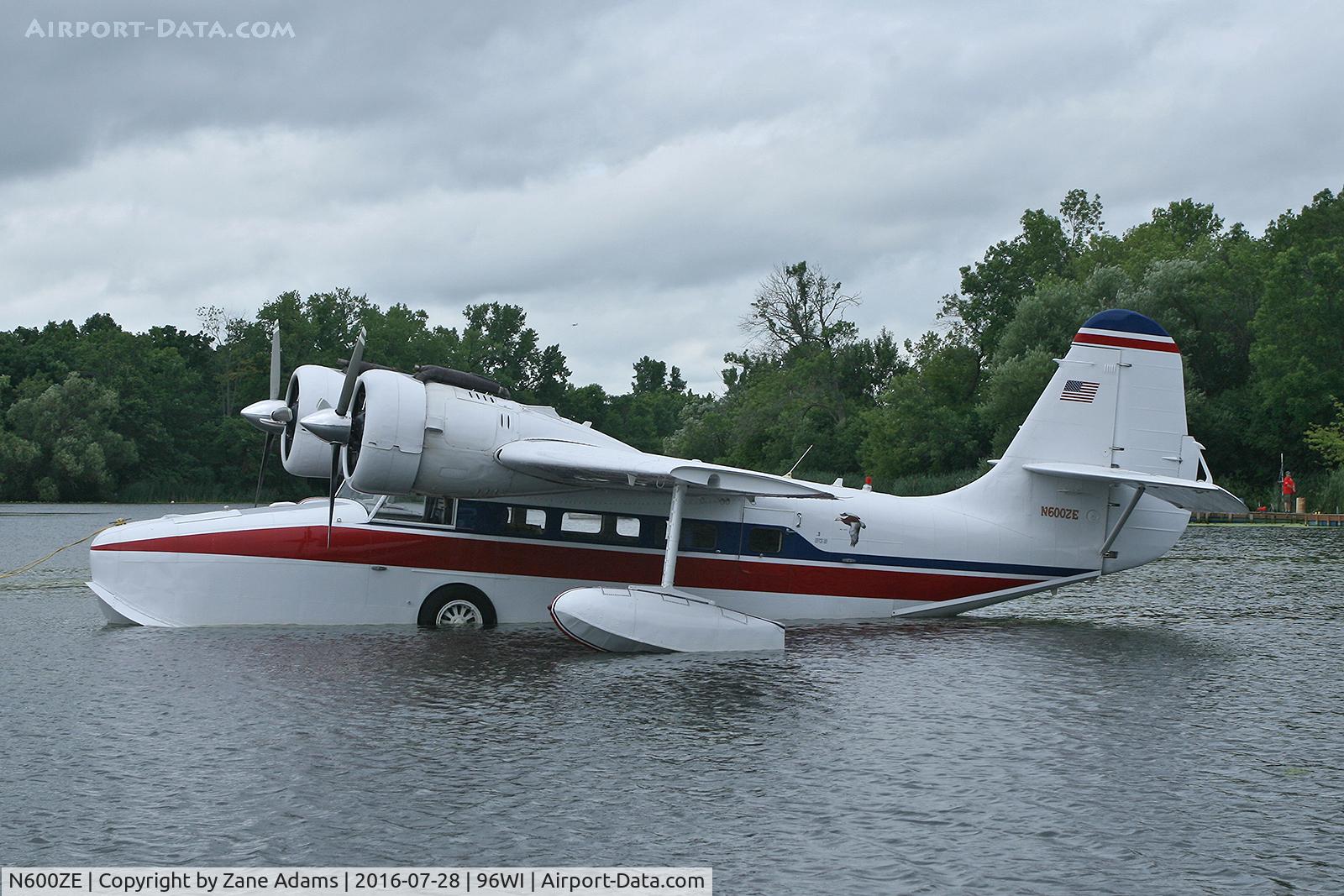 N600ZE, 1943 Grumman G-21A Goose C/N B-100, EAA AirVenture 2016