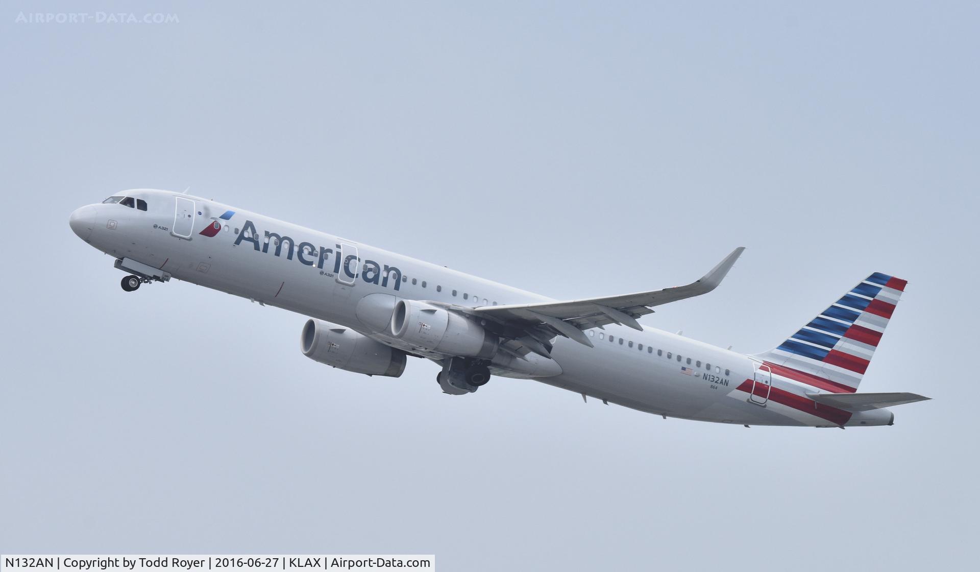 N132AN, 2015 Airbus A321-231 C/N 6473, Departing LAX