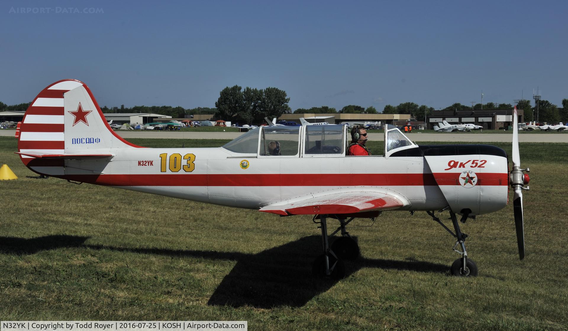 N32YK, 1986 Yakovlev Yak-52 C/N 866907, Airventure 2016