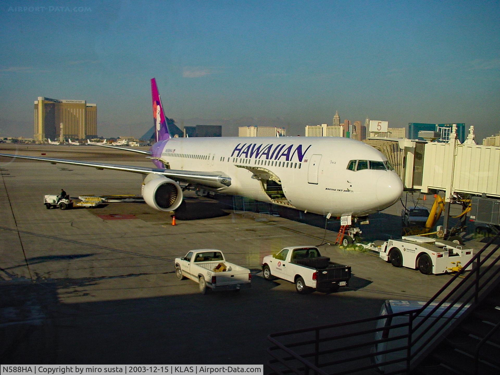 N588HA, 2002 Boeing 767-3CB/ER C/N 33466, Hawaii Airlines Boeing 767-3CB(ER); Las Vegas Mc Carran International Airport (2003)