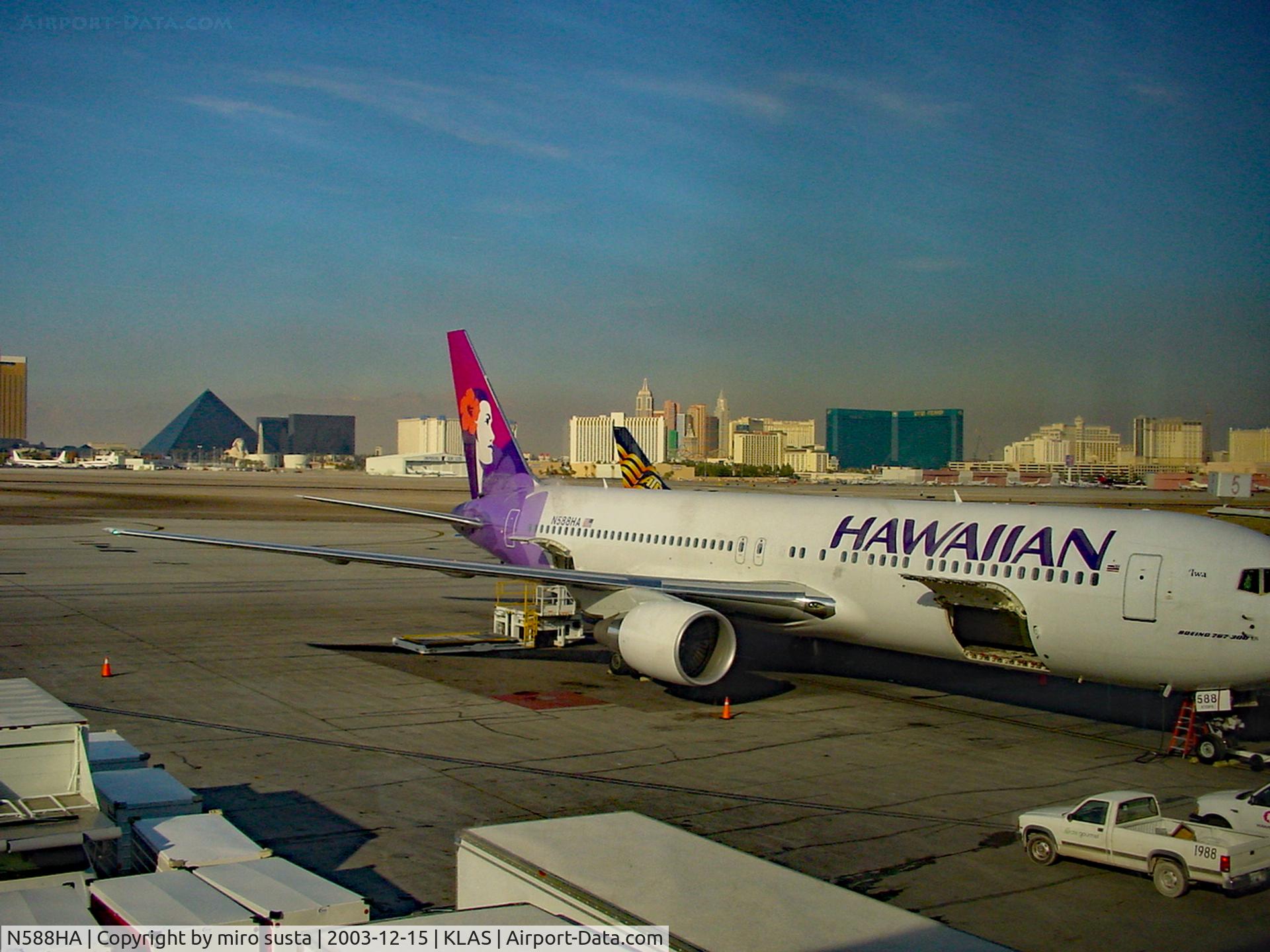 N588HA, 2002 Boeing 767-3CB/ER C/N 33466, Hawaii Airlines Boeing 767-3CB(ER); Las Vegas Mc Carran International Airport (2003)