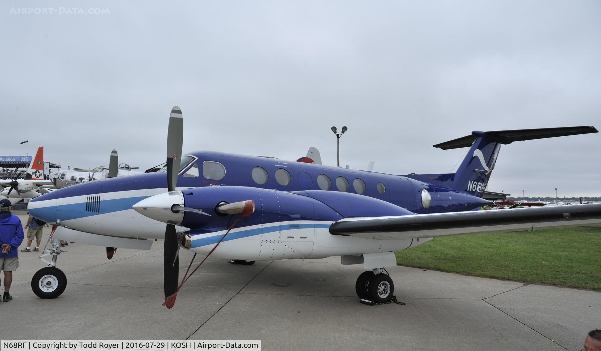N68RF, 2008 Hawker Beechcraft Corp B300C King Air C/N FM-21, Airventure 2016