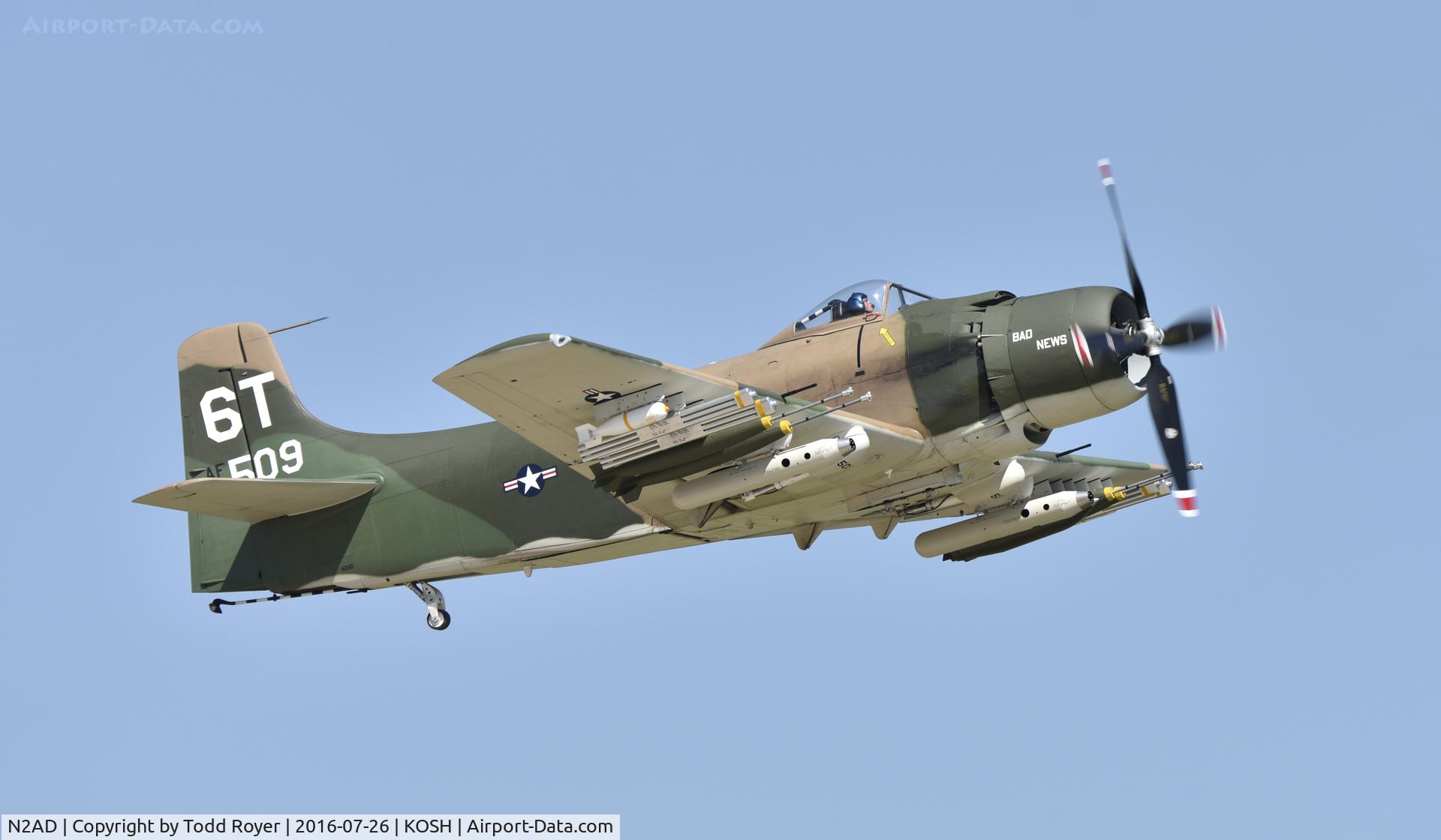 N2AD, 1947 Douglas AD-1 Skyraider C/N 09257/2085, Airventure 2016