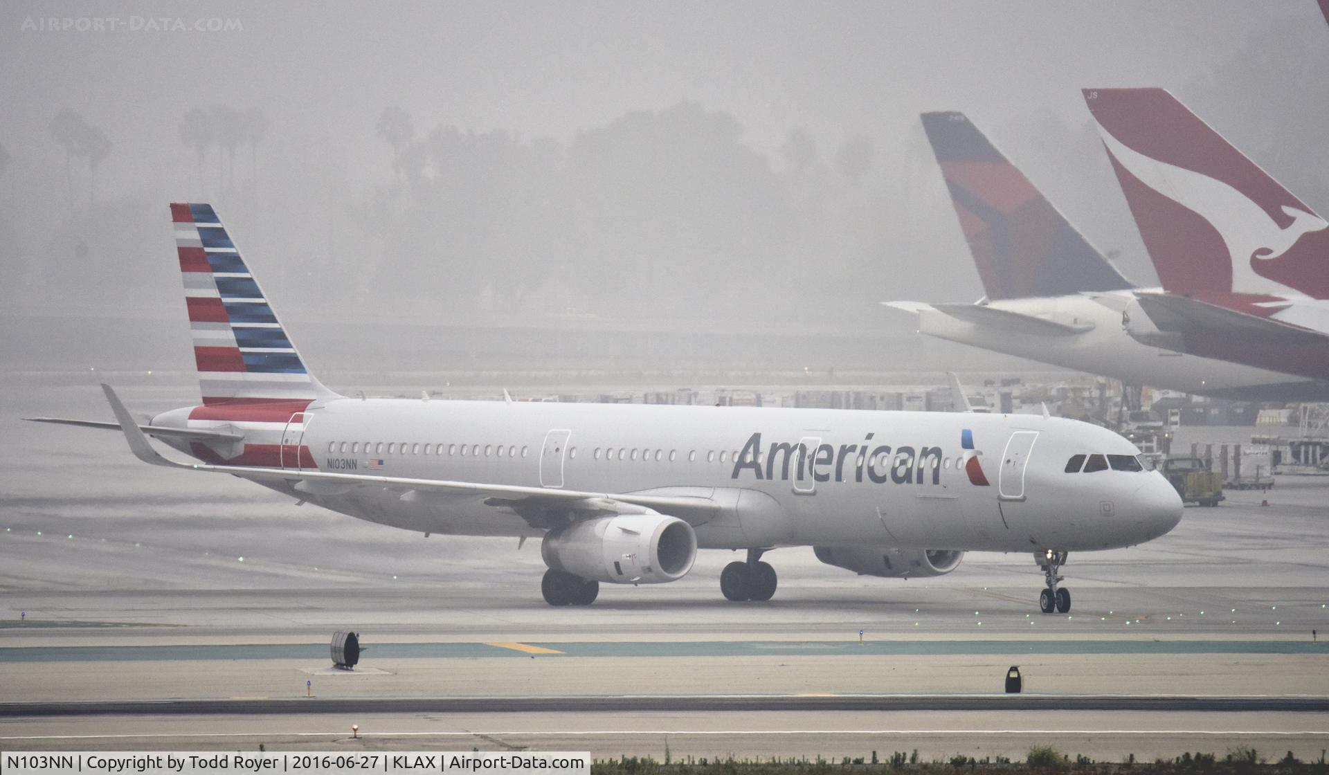 N103NN, 2013 Airbus A321-231 C/N 5884, Taxiing to gate at LAX on a foggy morning