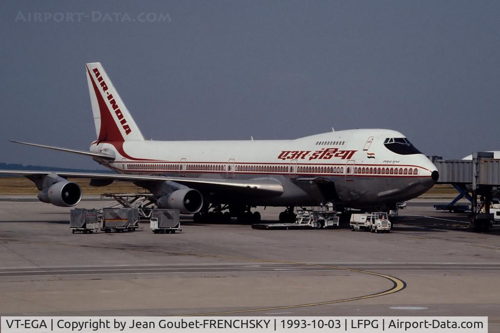 VT-EGA, 1979 Boeing 747-237B C/N 21993, Samudra Gupta at CDG T1 terinal (broken up 2006)