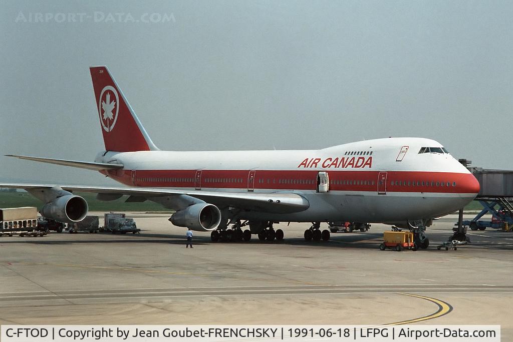 C-FTOD, 1973 Boeing 747-133 C/N 20767, Air Canada CDG T1 terminal (broken up)