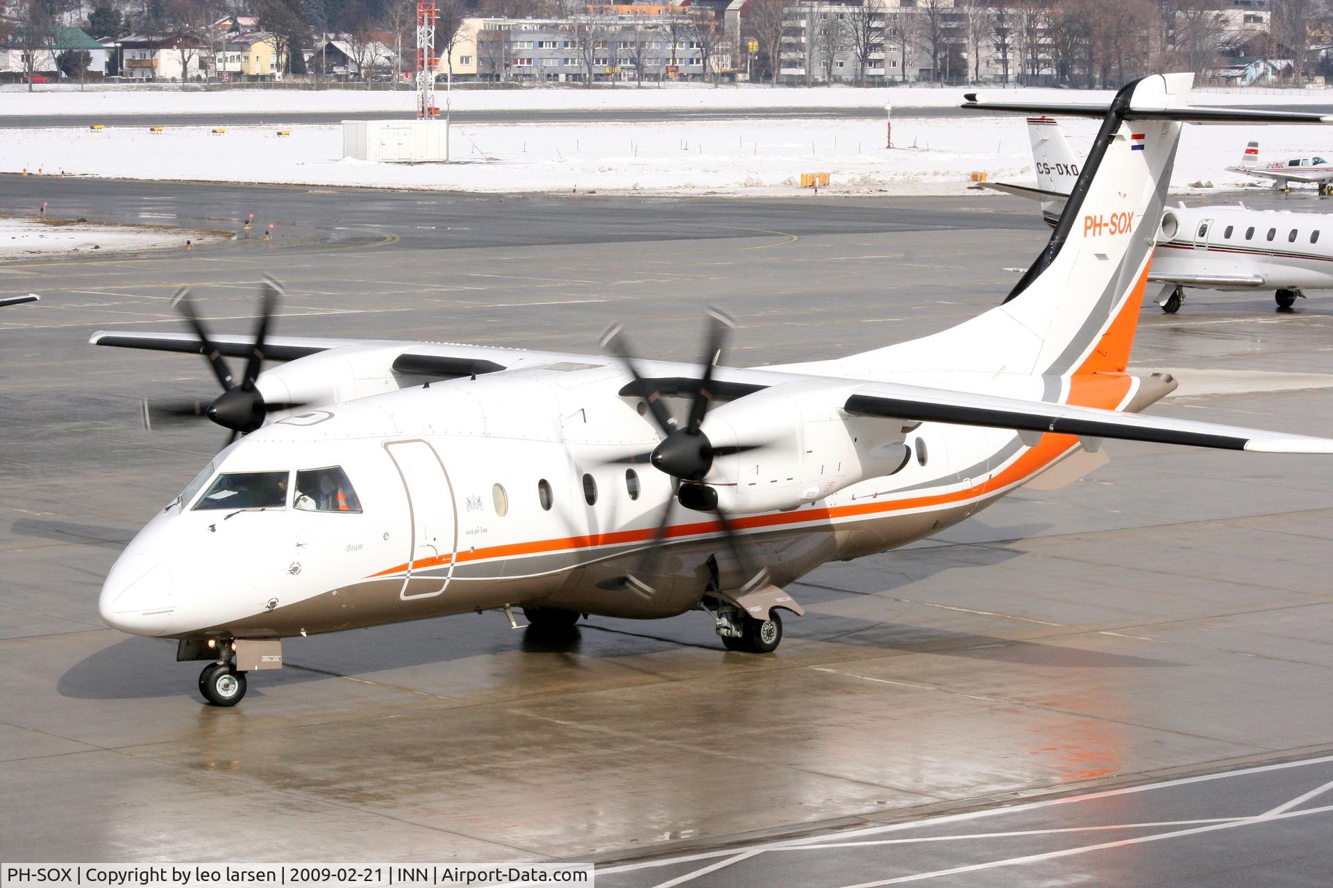PH-SOX, 1995 Dornier 328-100 C/N 3060, Innsbruck 21.2.2009