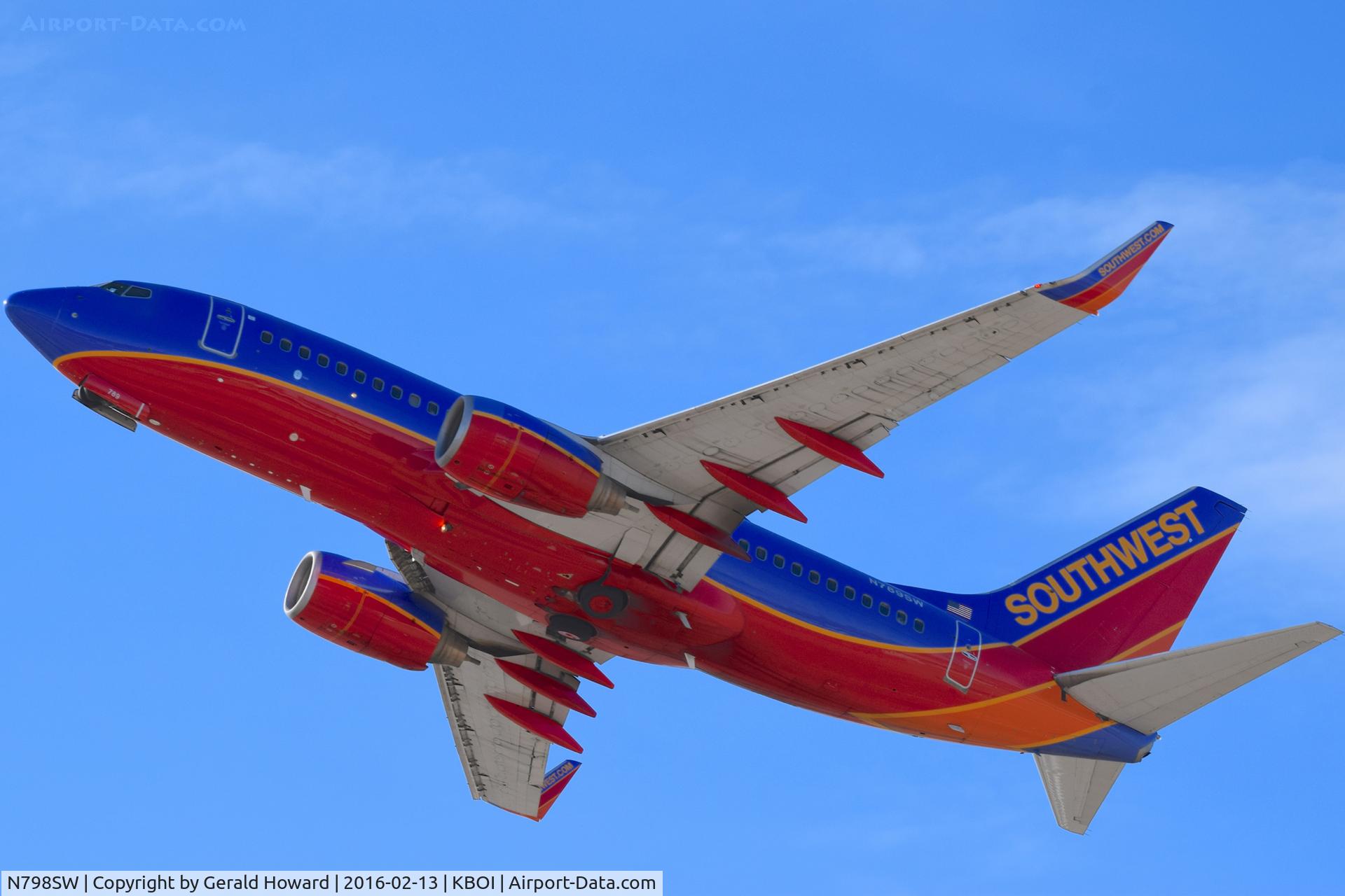 N798SW, 1998 Boeing 737-7AD C/N 28436, Departing rfom RWY 10L.