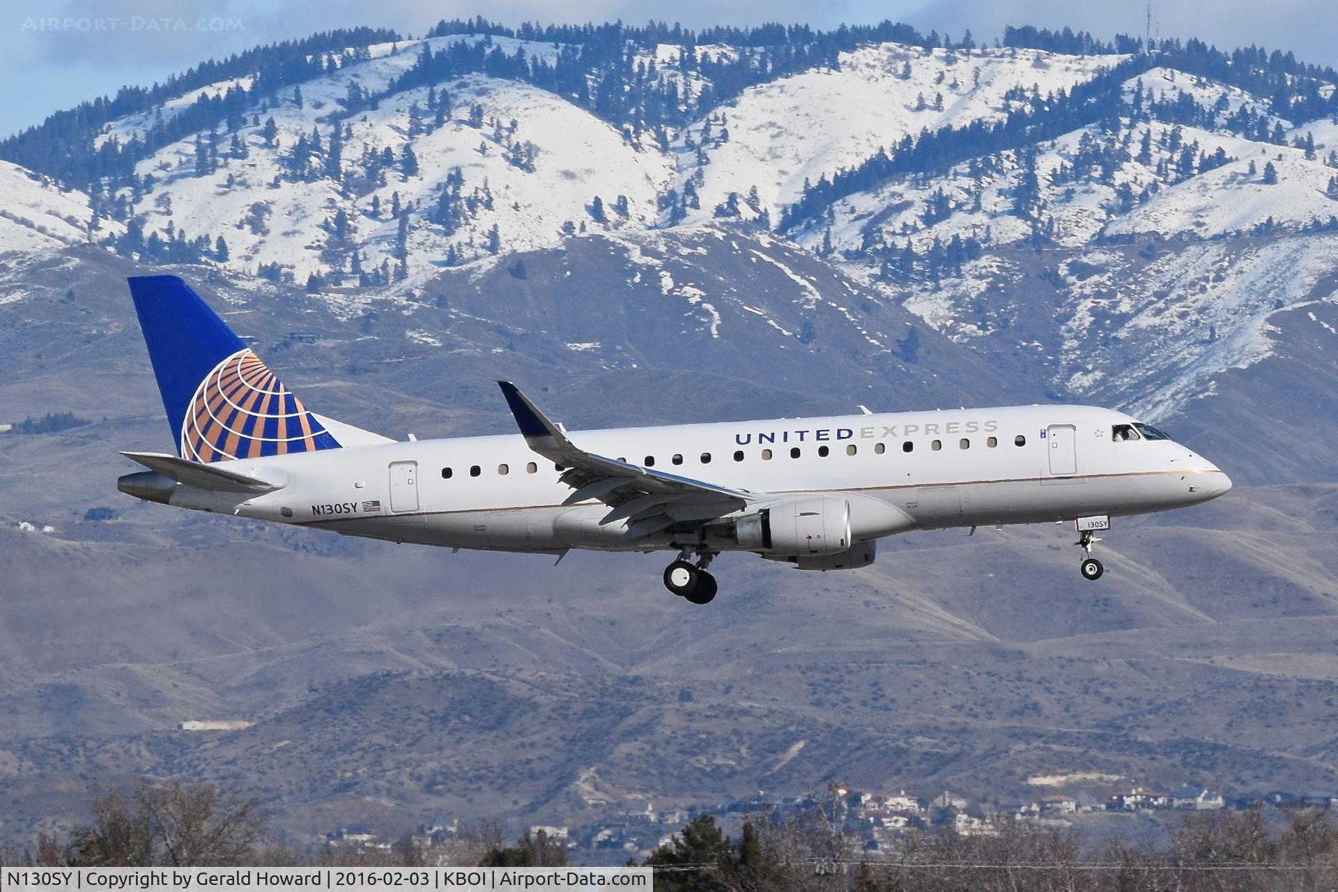 N130SY, 2015 Embraer 175LR (ERJ-170-200LR) C/N 17000449, Landing RWY 10L.